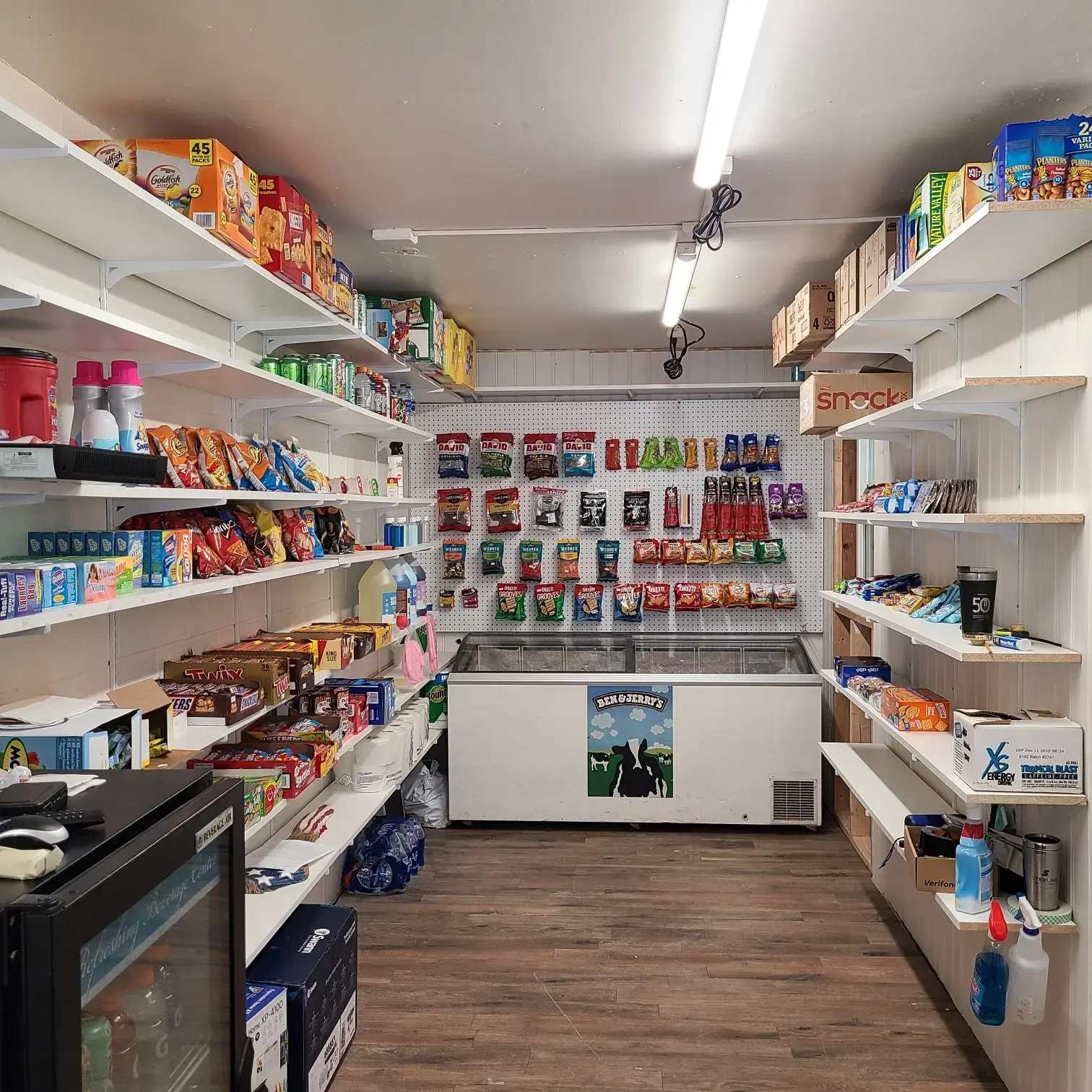 Loveland Shop n Wash - Image 6
