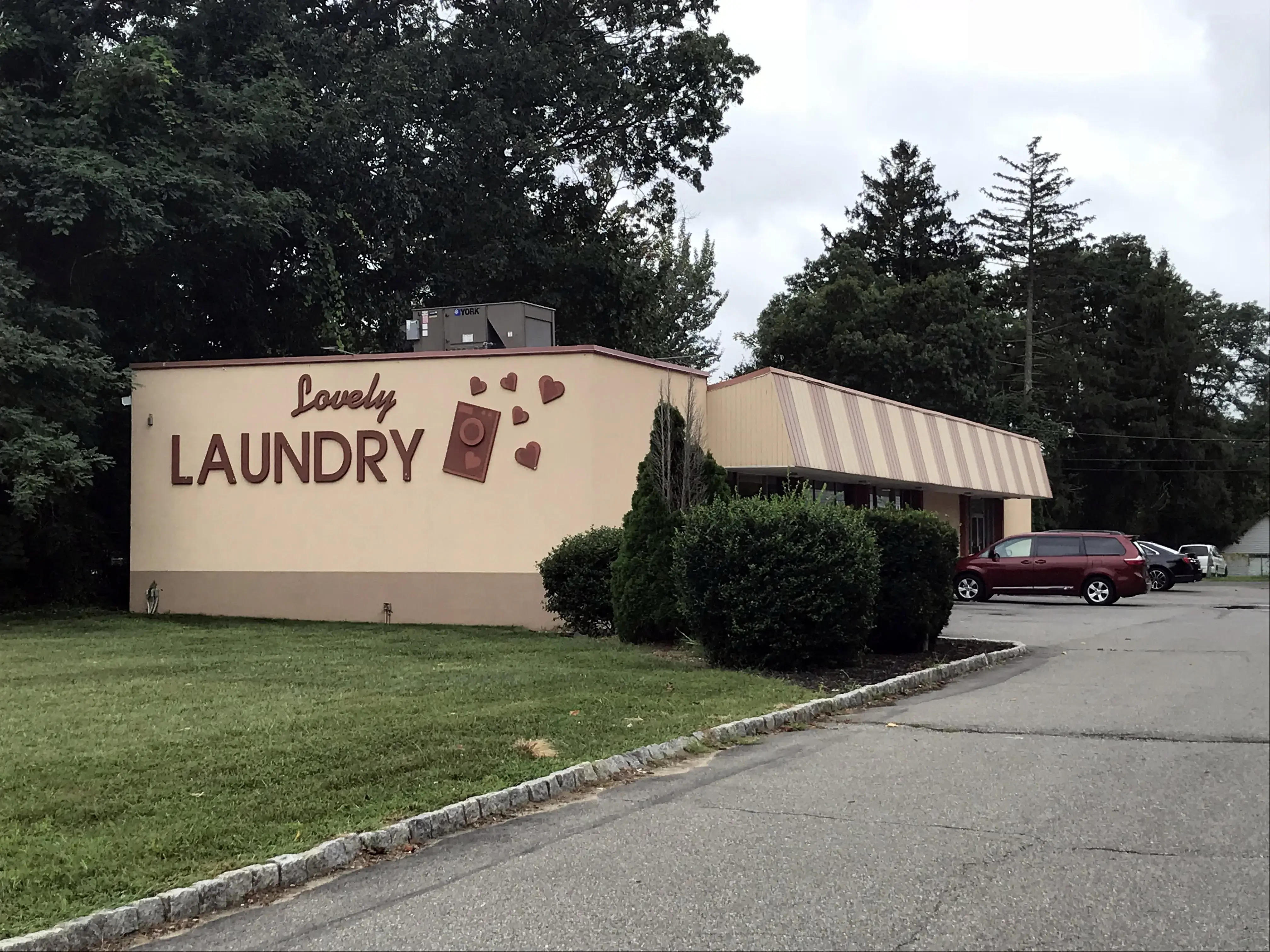 Lovely Laundry thumbnail 1