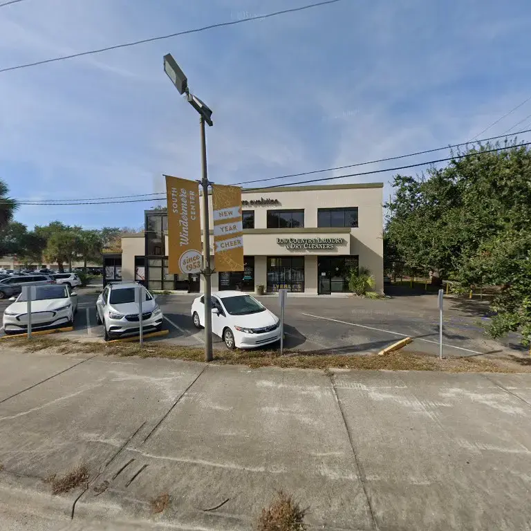 Low Country Laundry and Dry Cleaners thumbnail 2