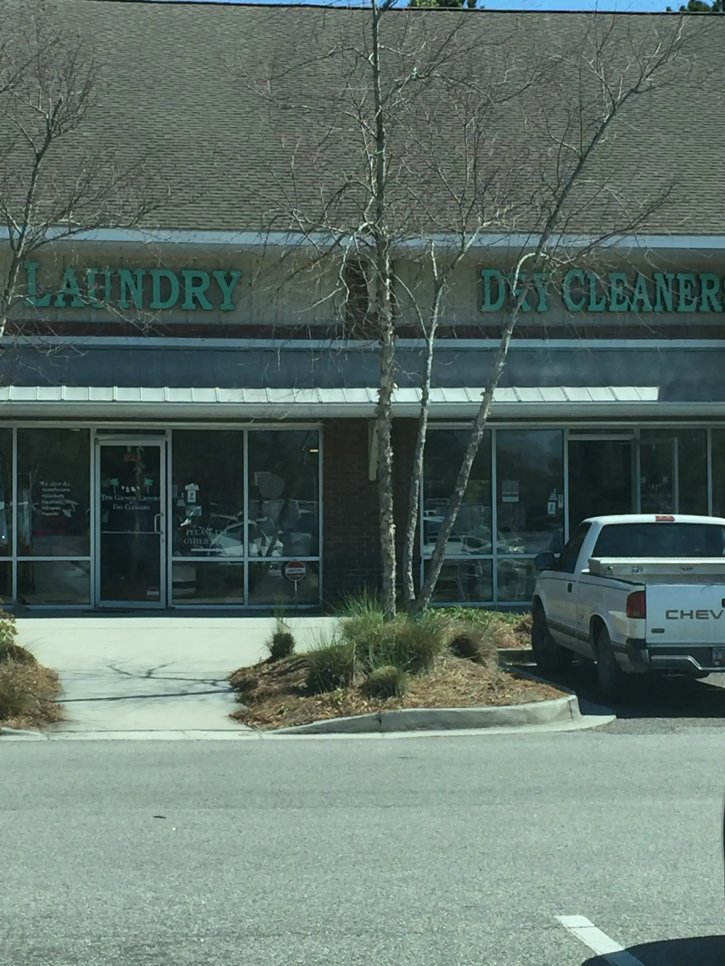 Low Country Laundry & Dry Cleaners thumbnail 6