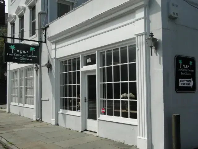 Low Country Laundry & Dry Cleaners - Image 12