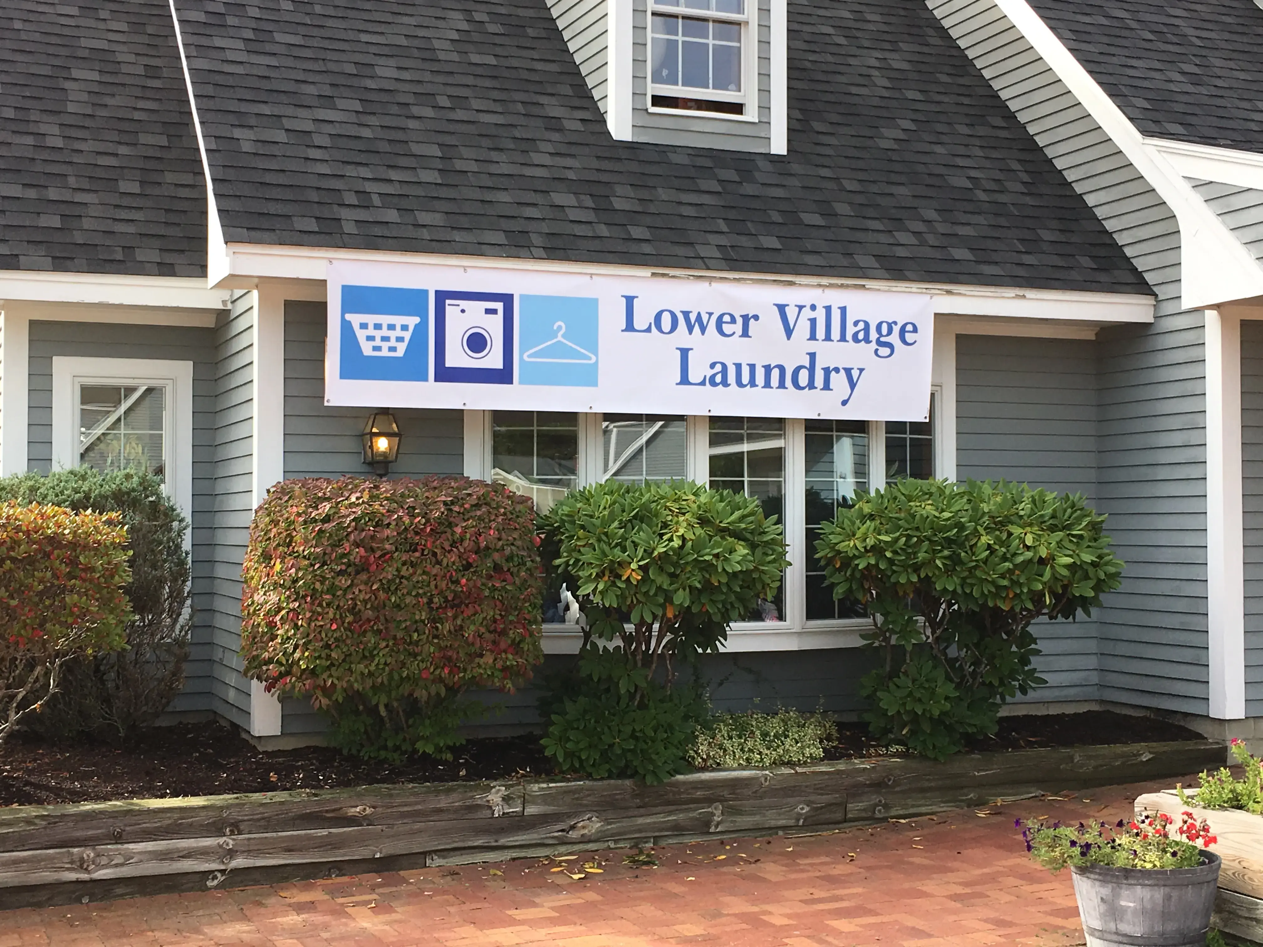 Lower Village Laundry thumbnail 8
