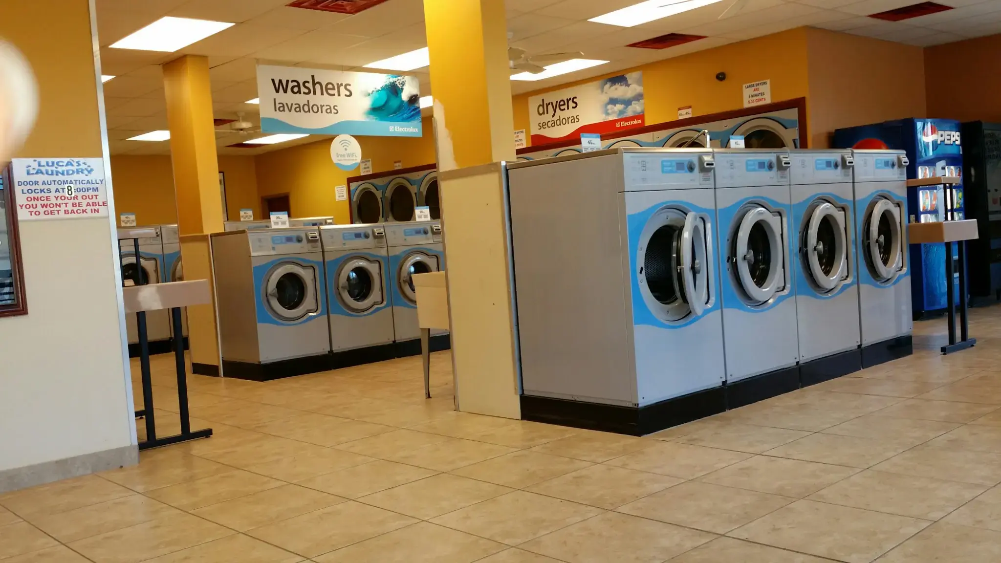 LUCA’S LAUNDRY thumbnail 13