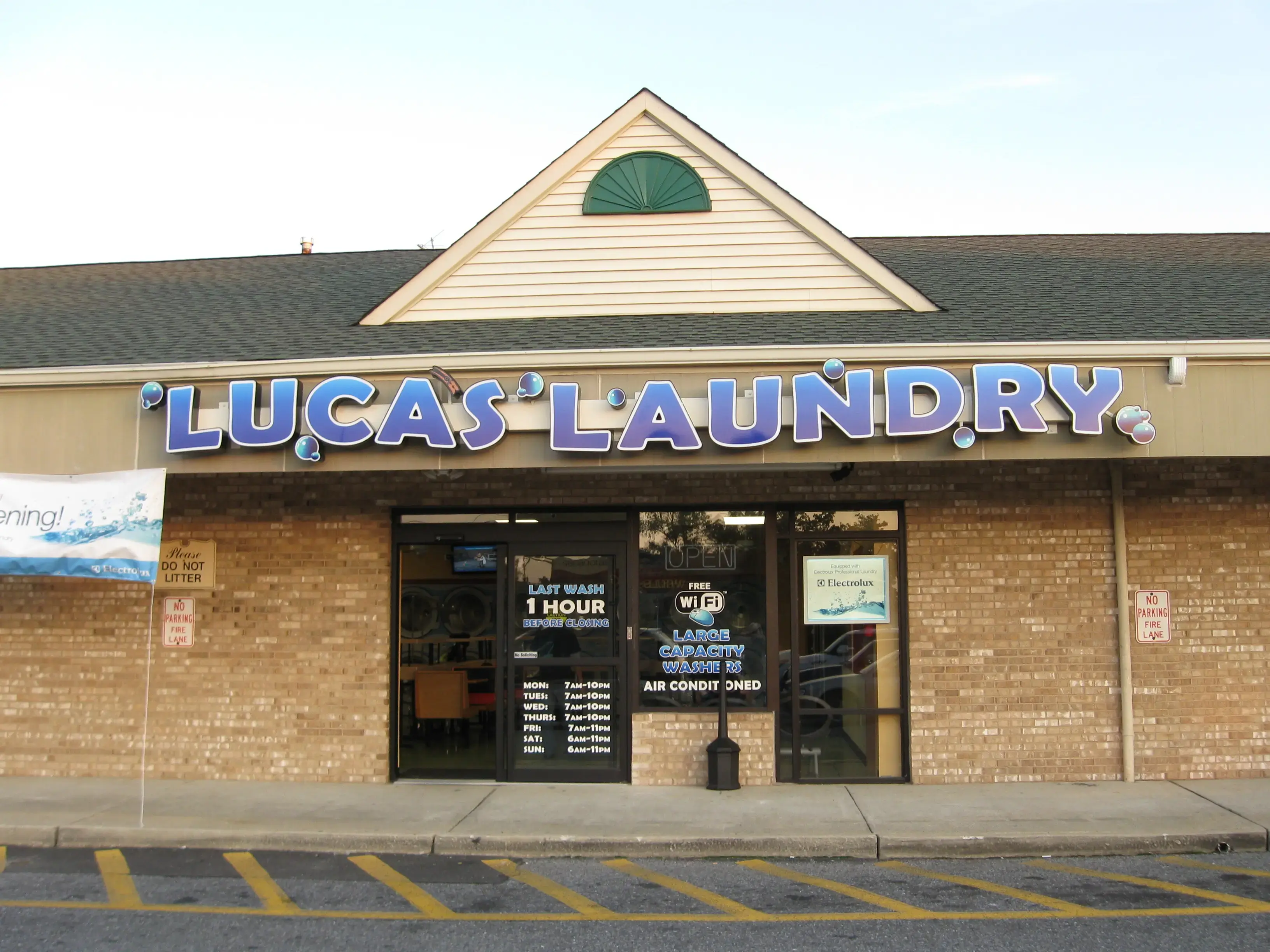 LUCA'S LAUNDRY location