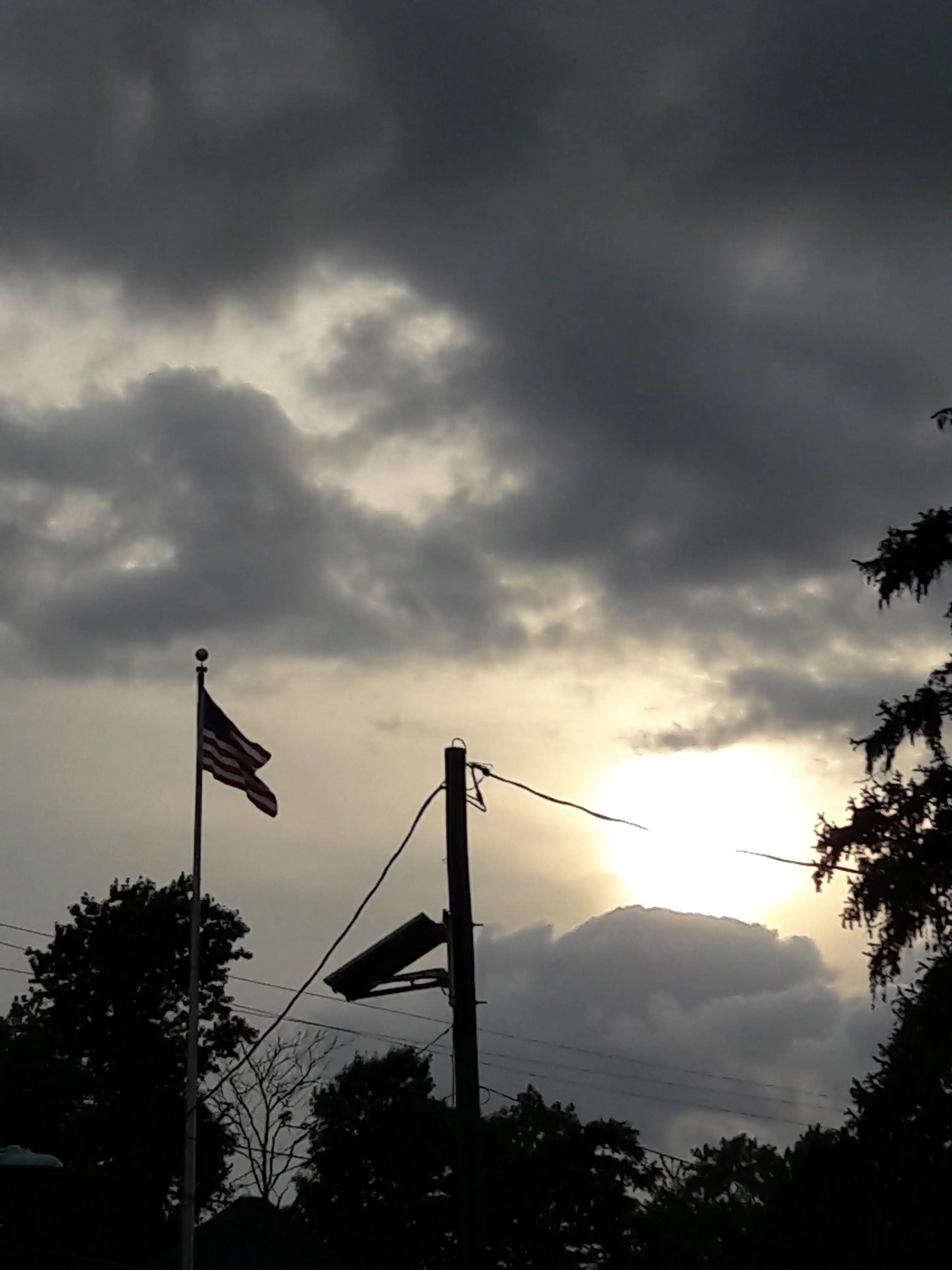 LUCA'S LAUNDRY - Image 10