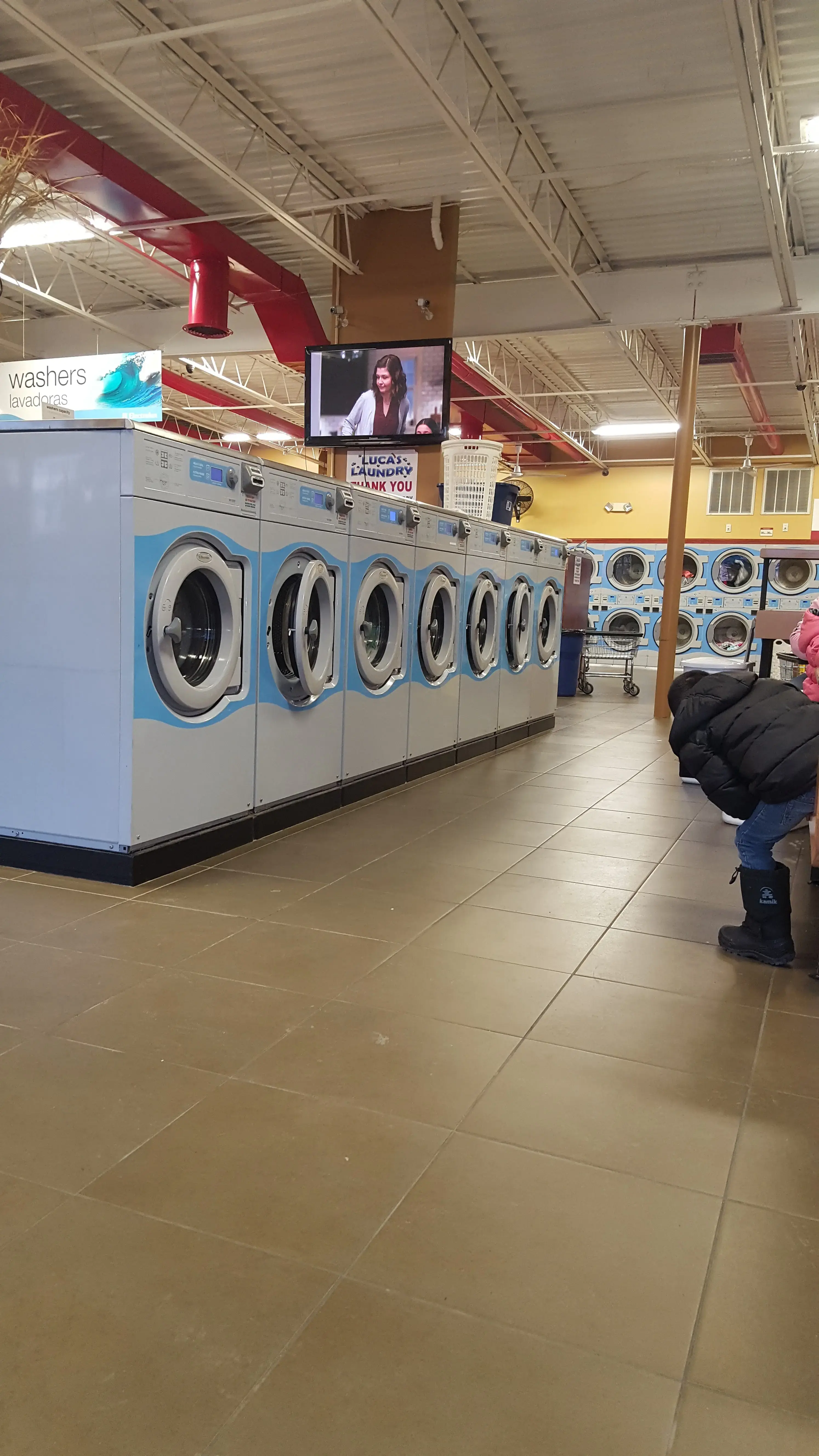 LUCA'S LAUNDRY - Image 14