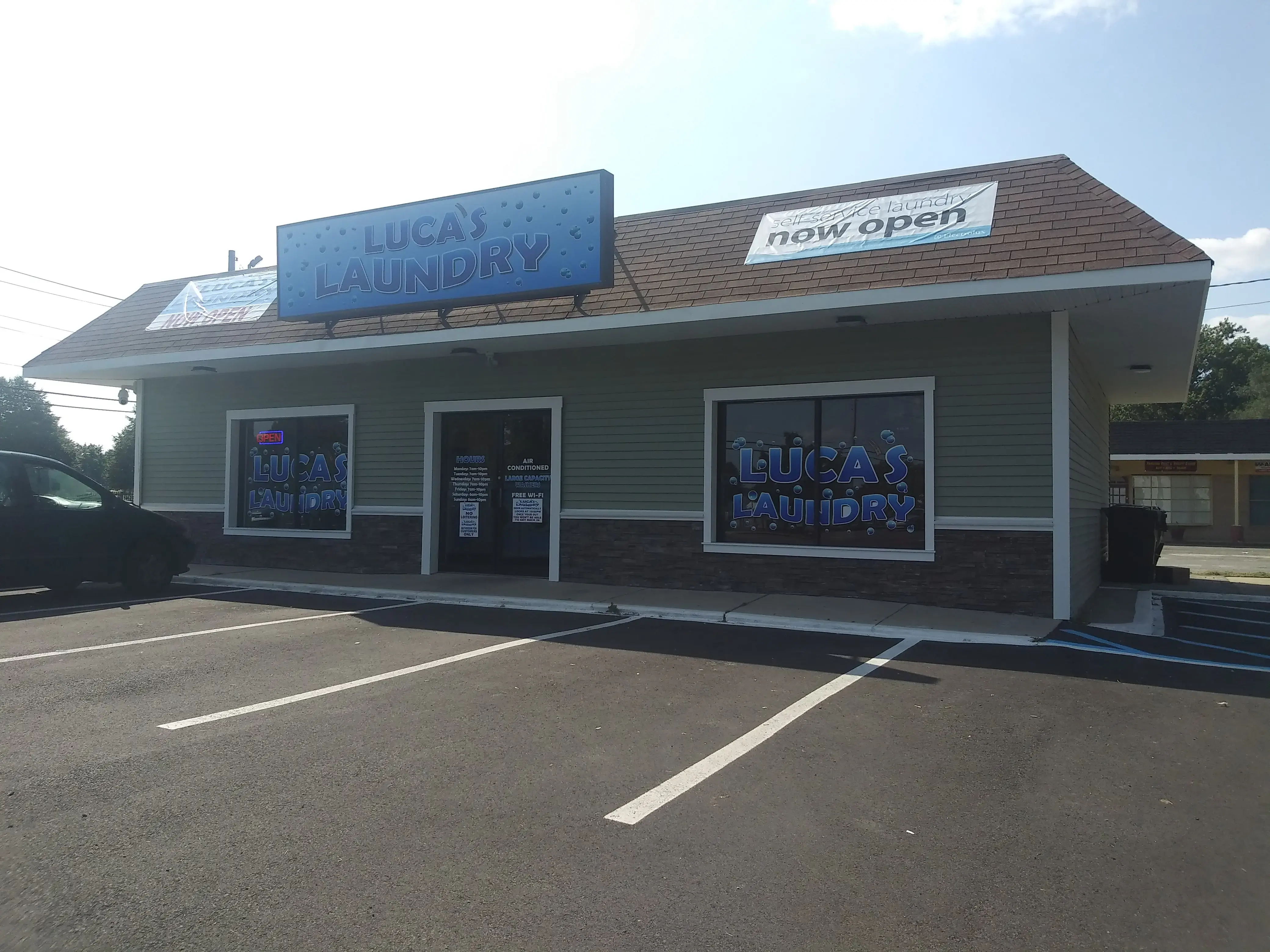 LUCA'S LAUNDRY - Image 12