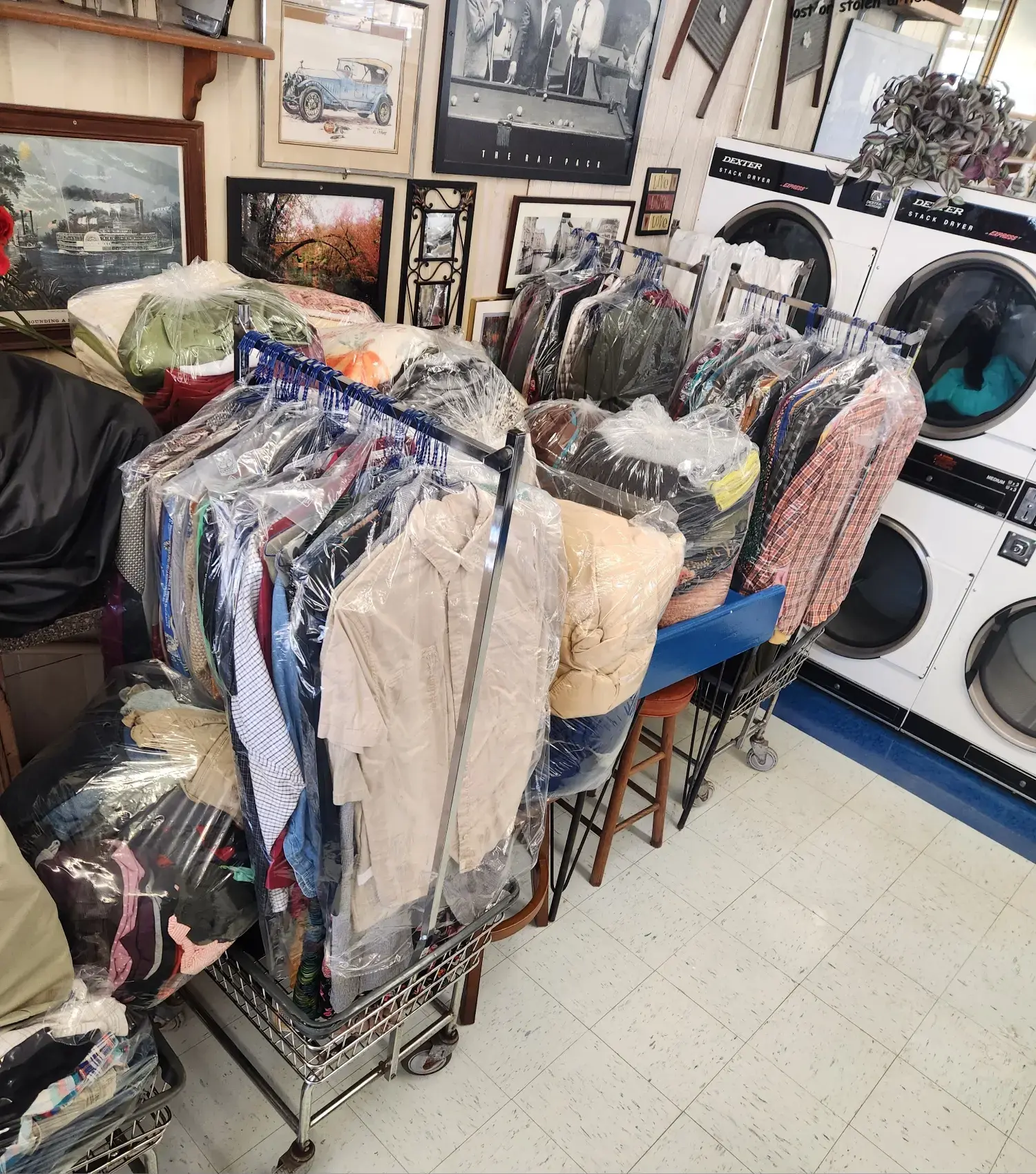 Lucky Lady Coin Operated Laundry thumbnail 3