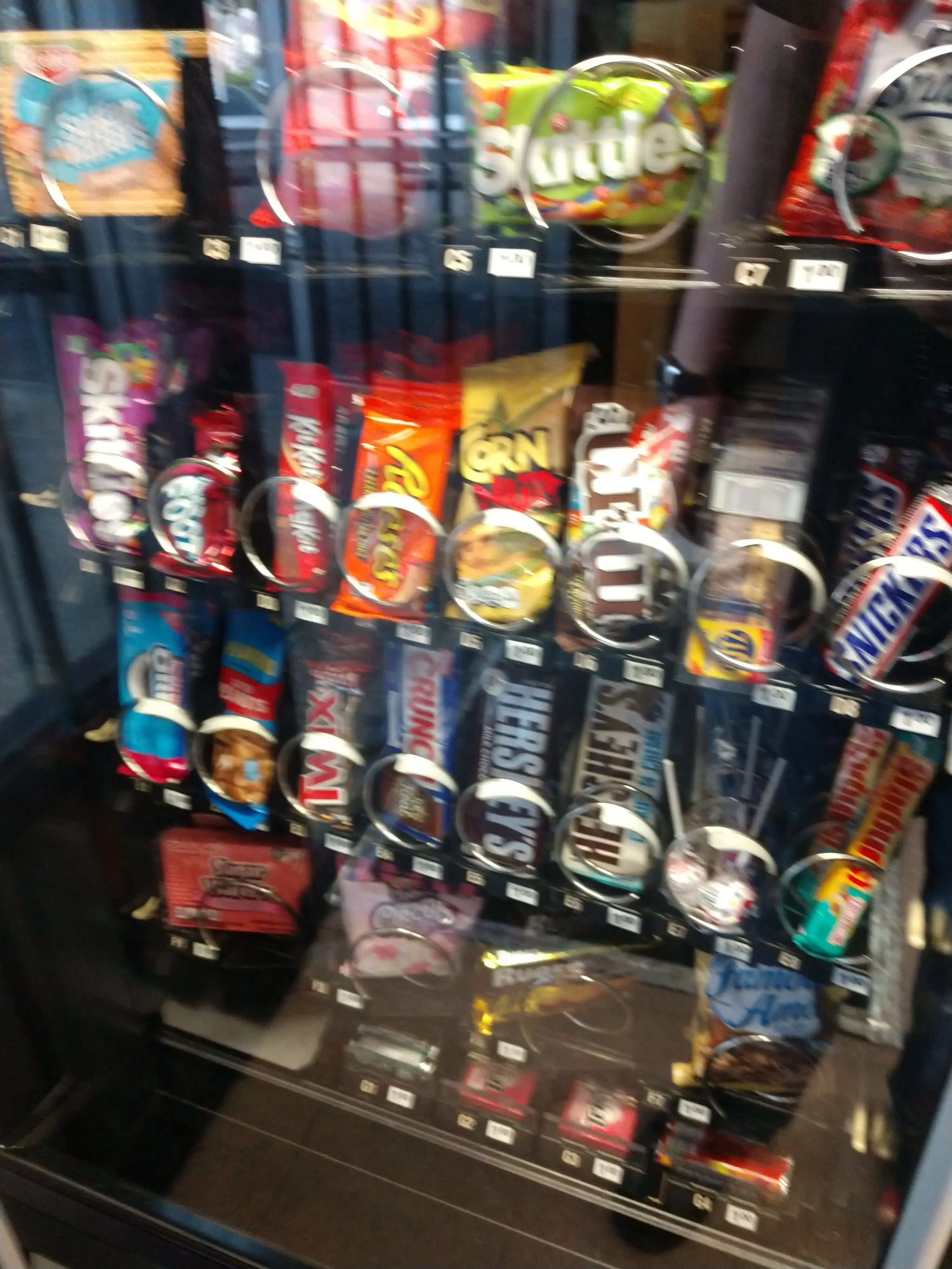 Lucky Laundromat - Image 17
