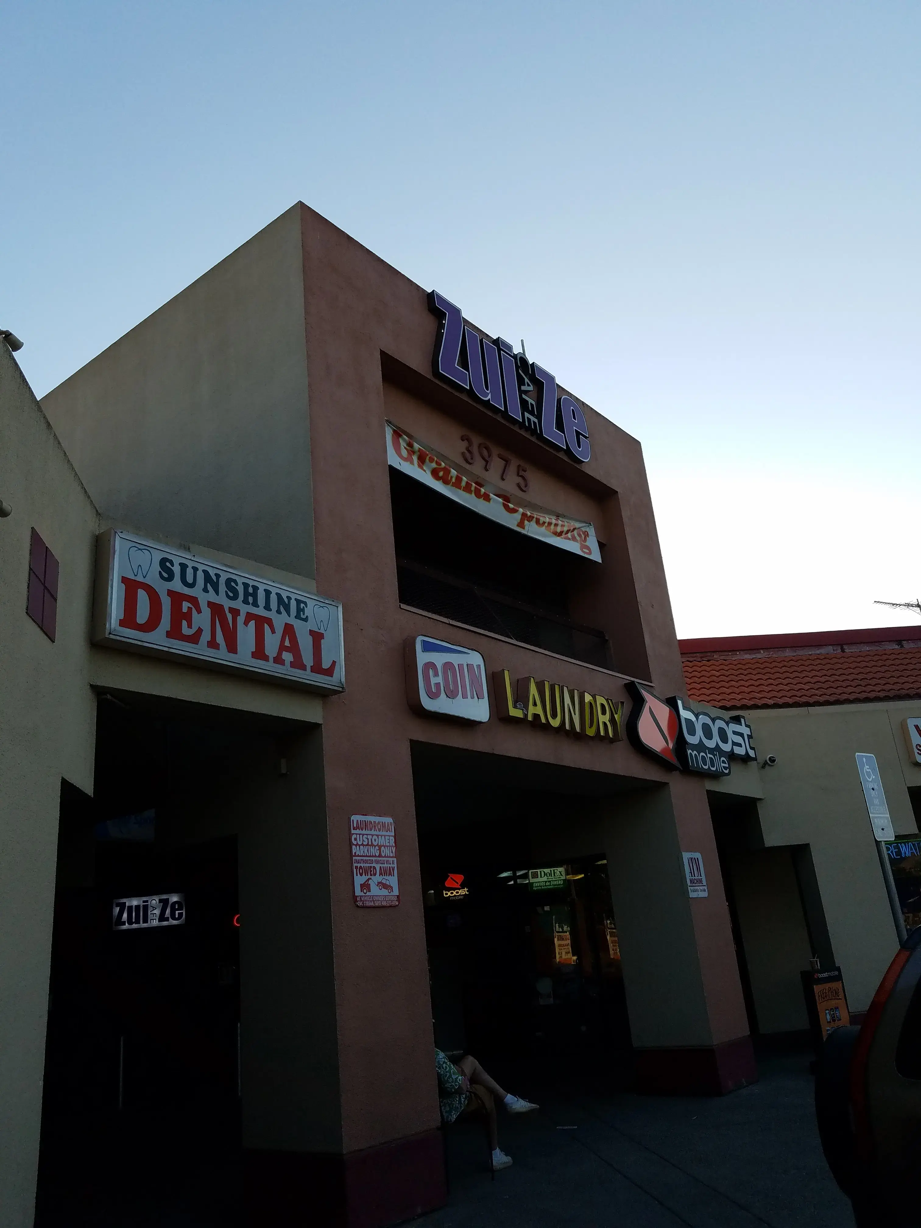 Lucky Laundromat - Image 9