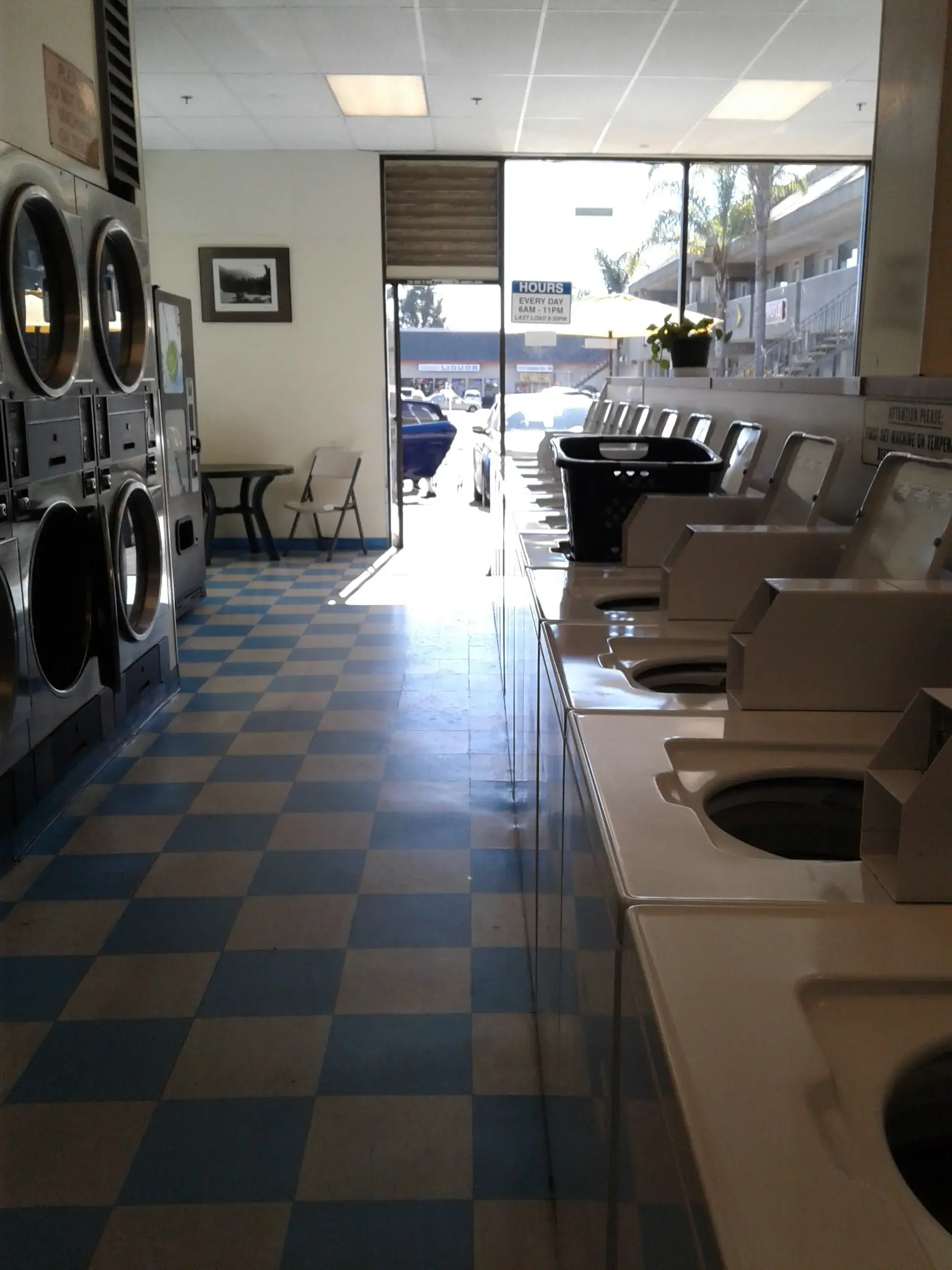 Lucky Laundry - Image 8