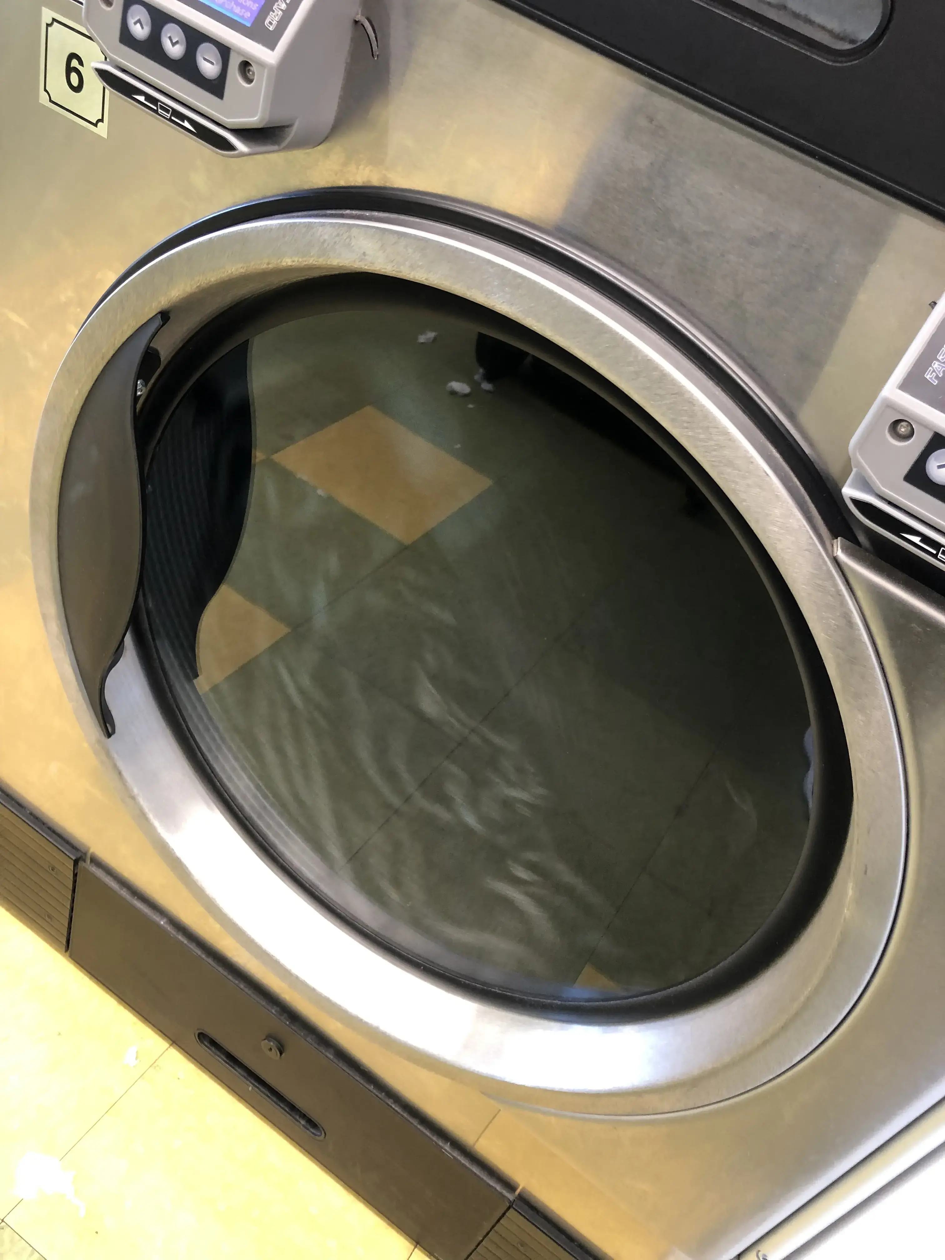 Lucky Laundry thumbnail 8