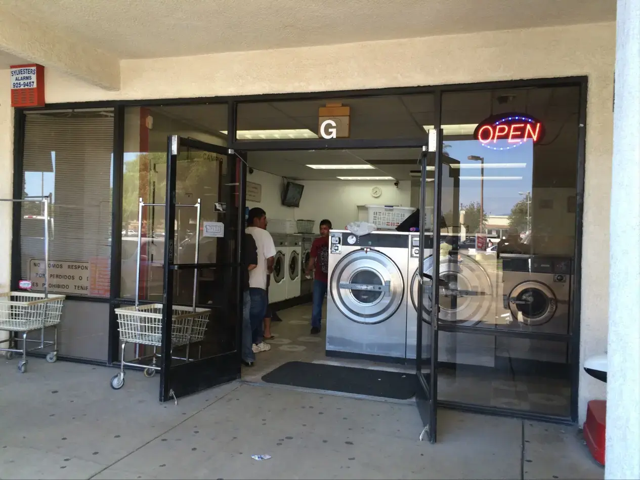 Lucky Laundry thumbnail 5