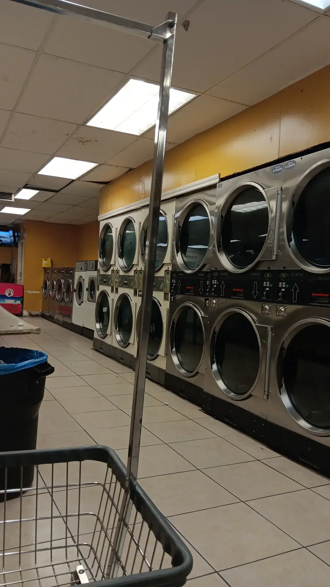 Lucky Laundry - Image 2
