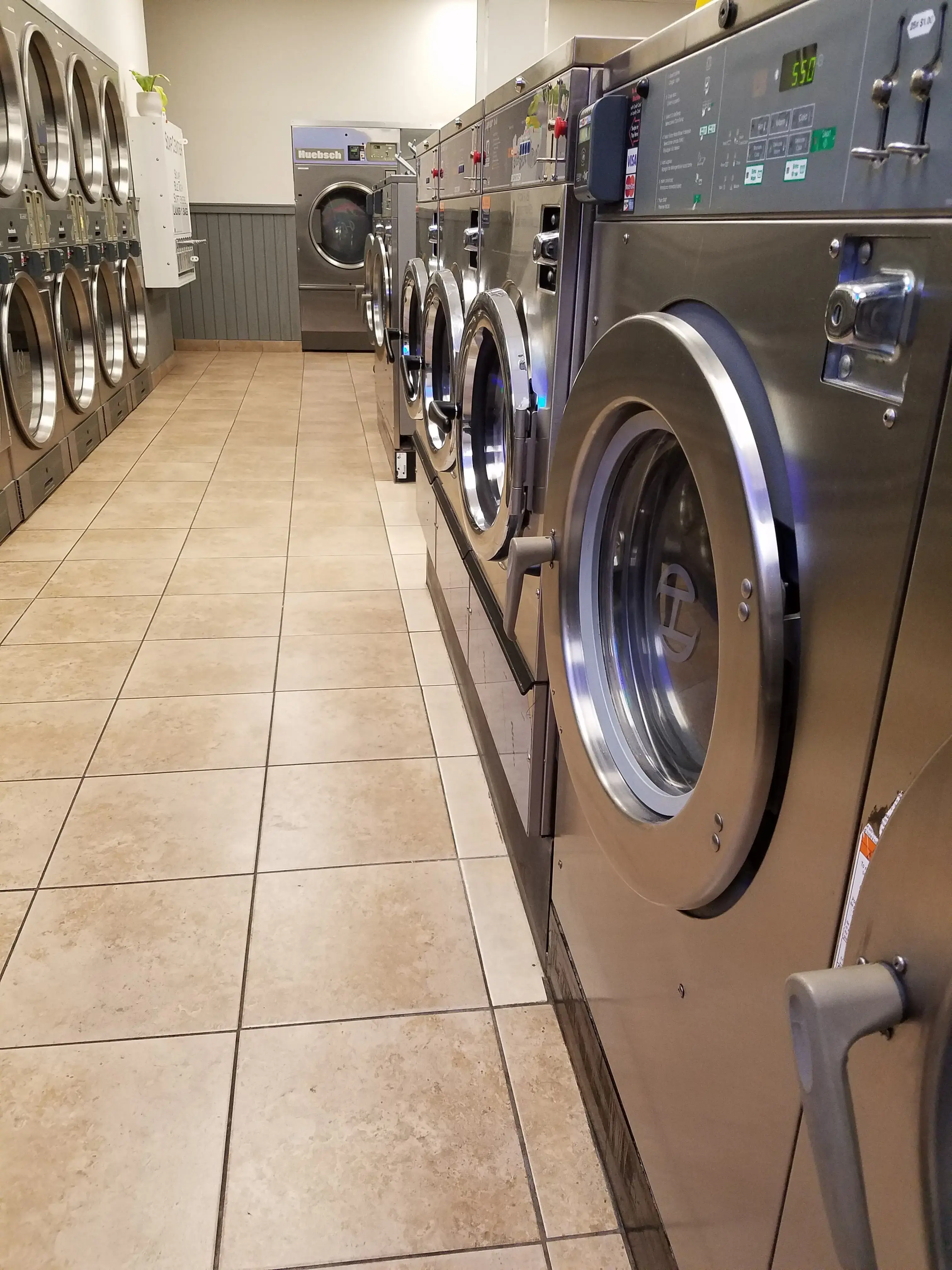 Lucky Oak Laundry location
