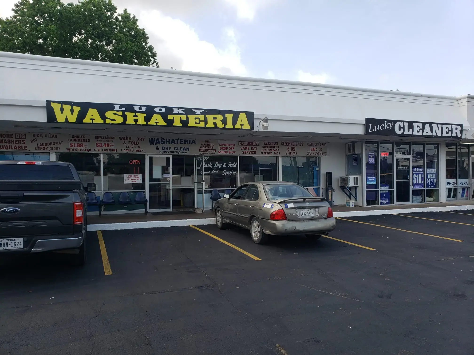 Lucky Washateria & Dry Cleaners - Image 17