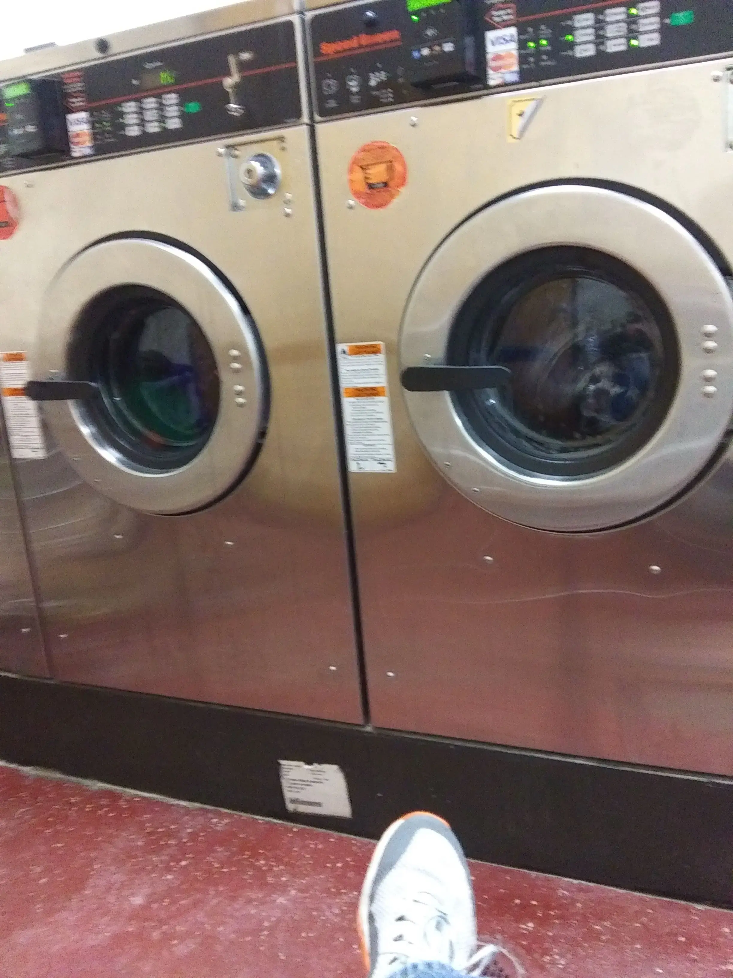 Lucy's Laundry - Image 18