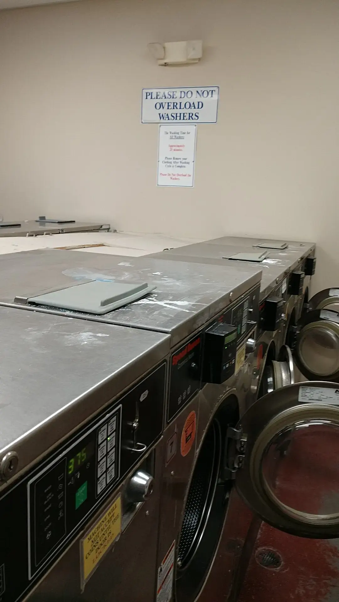 Lucy's Laundry - Image 15