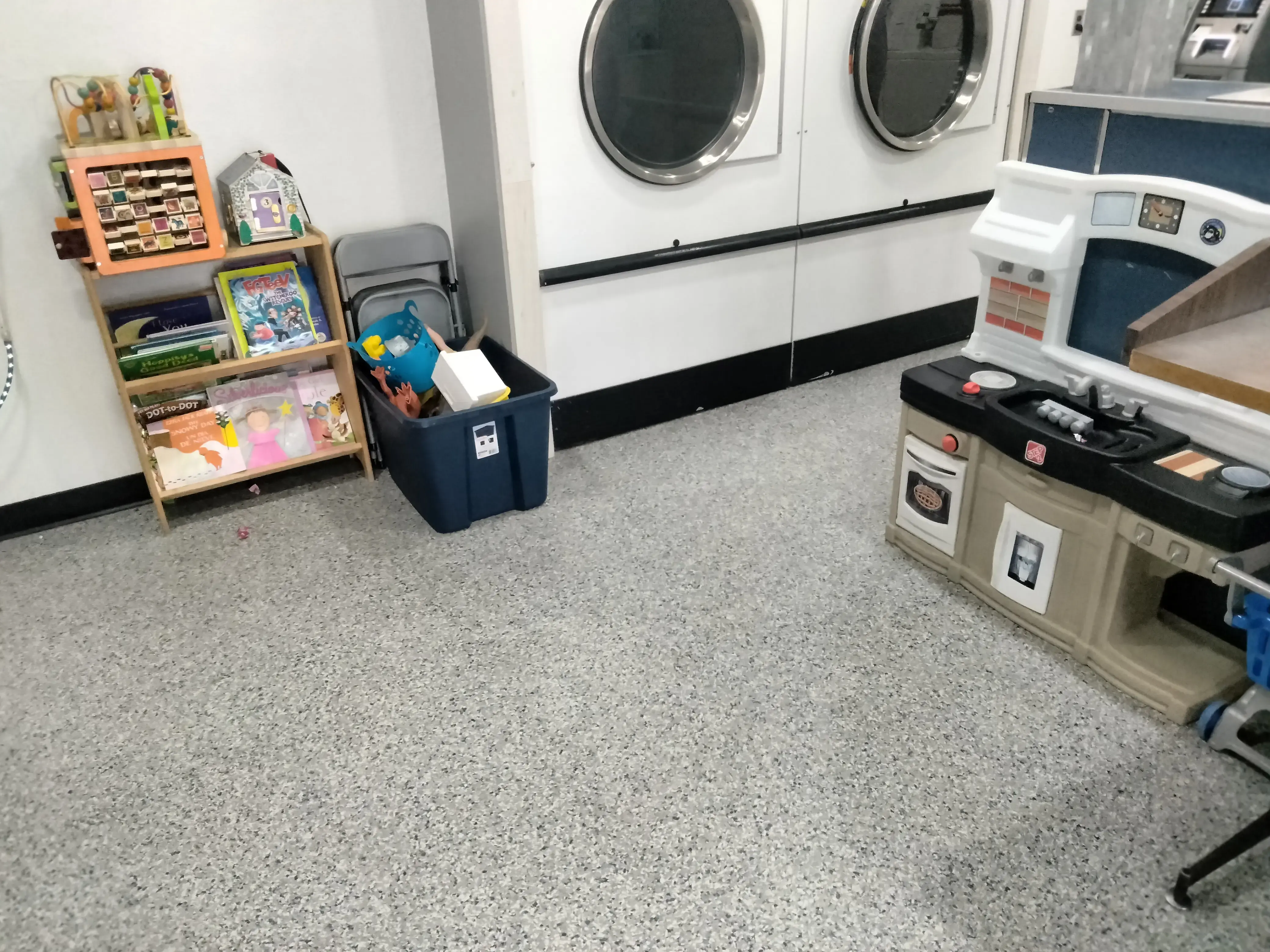 Luke's Laundry - Image 7