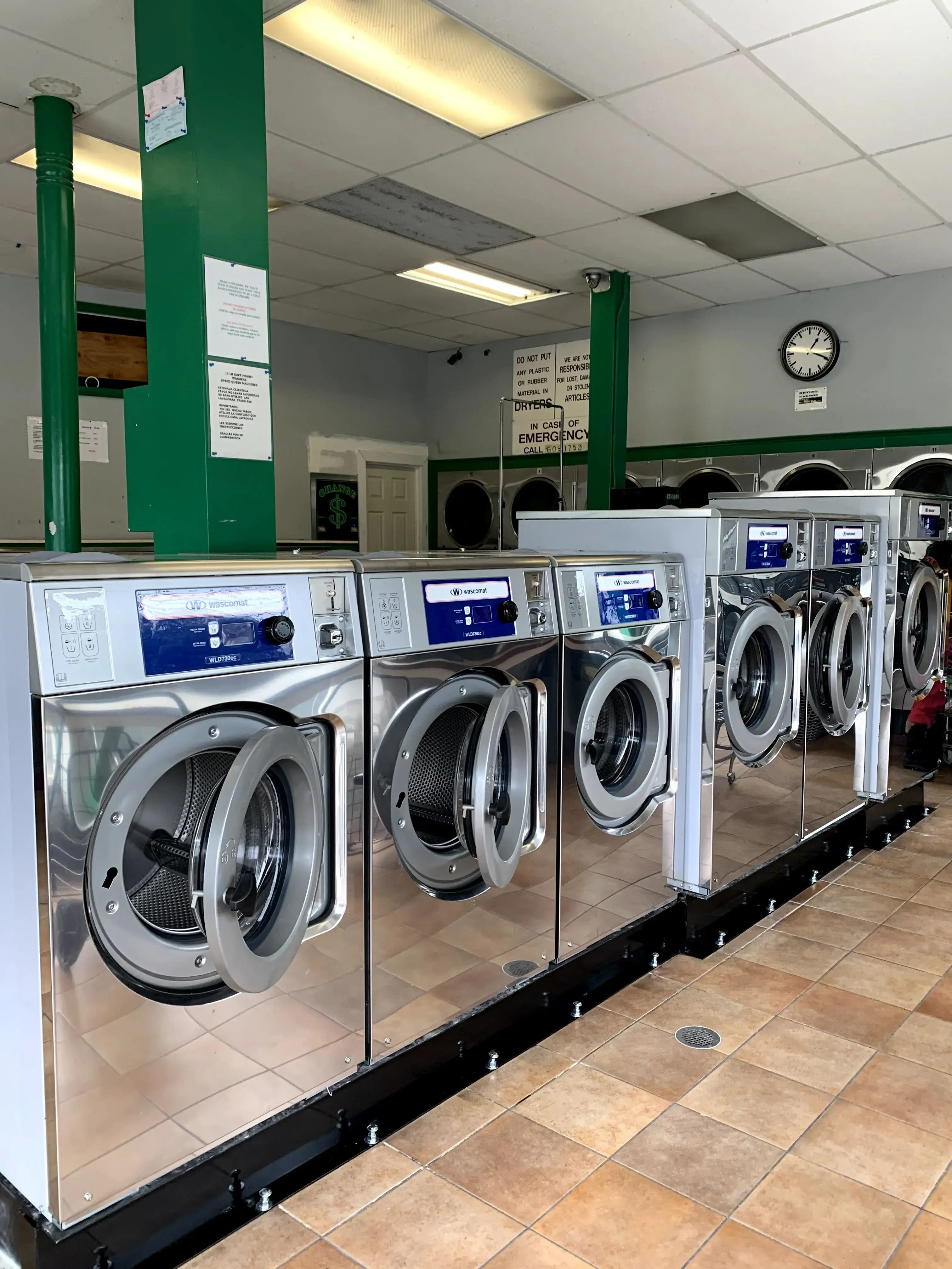 Lulu Laundromat - Image 11