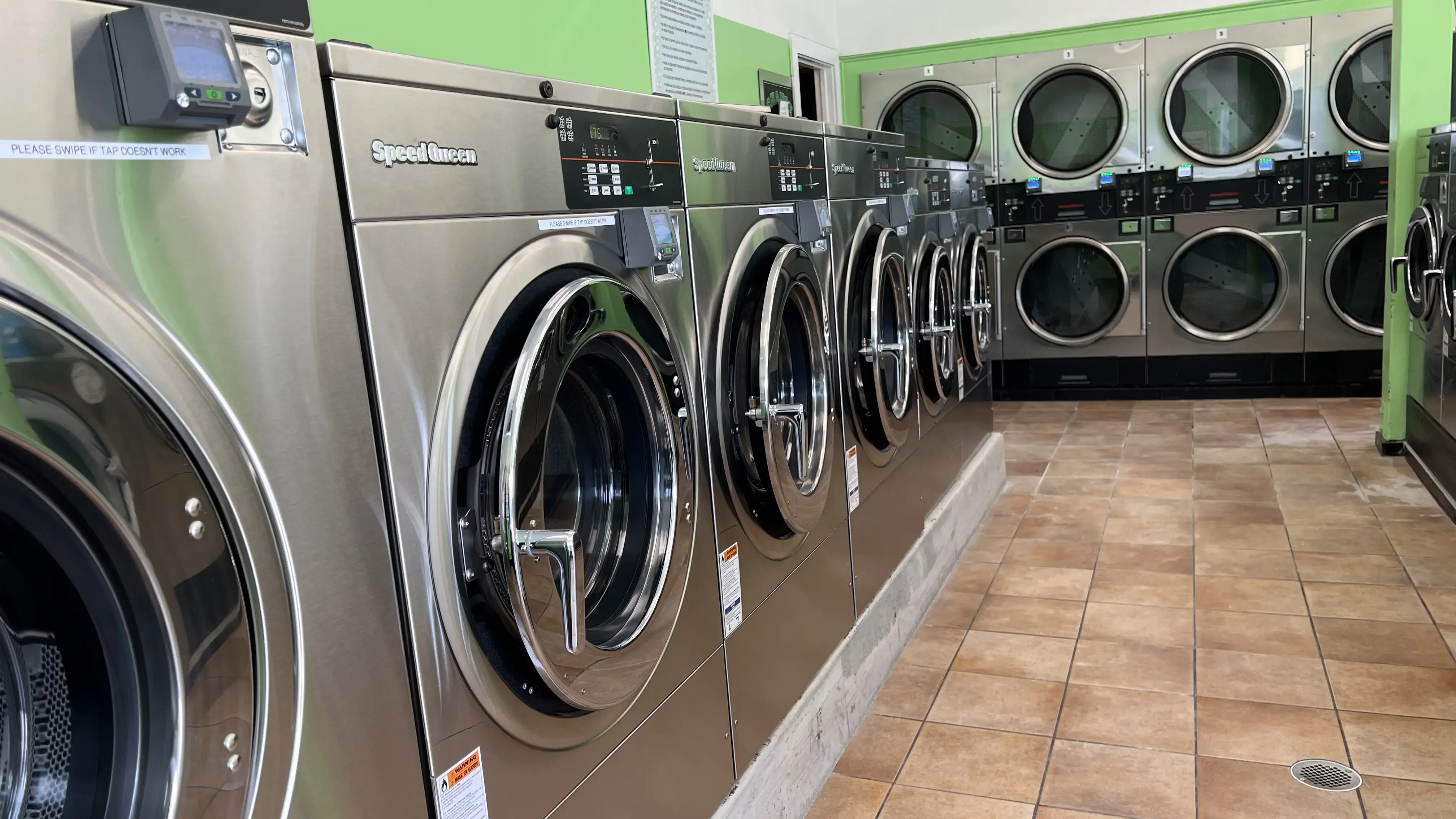 Lulu Laundromat thumbnail 2