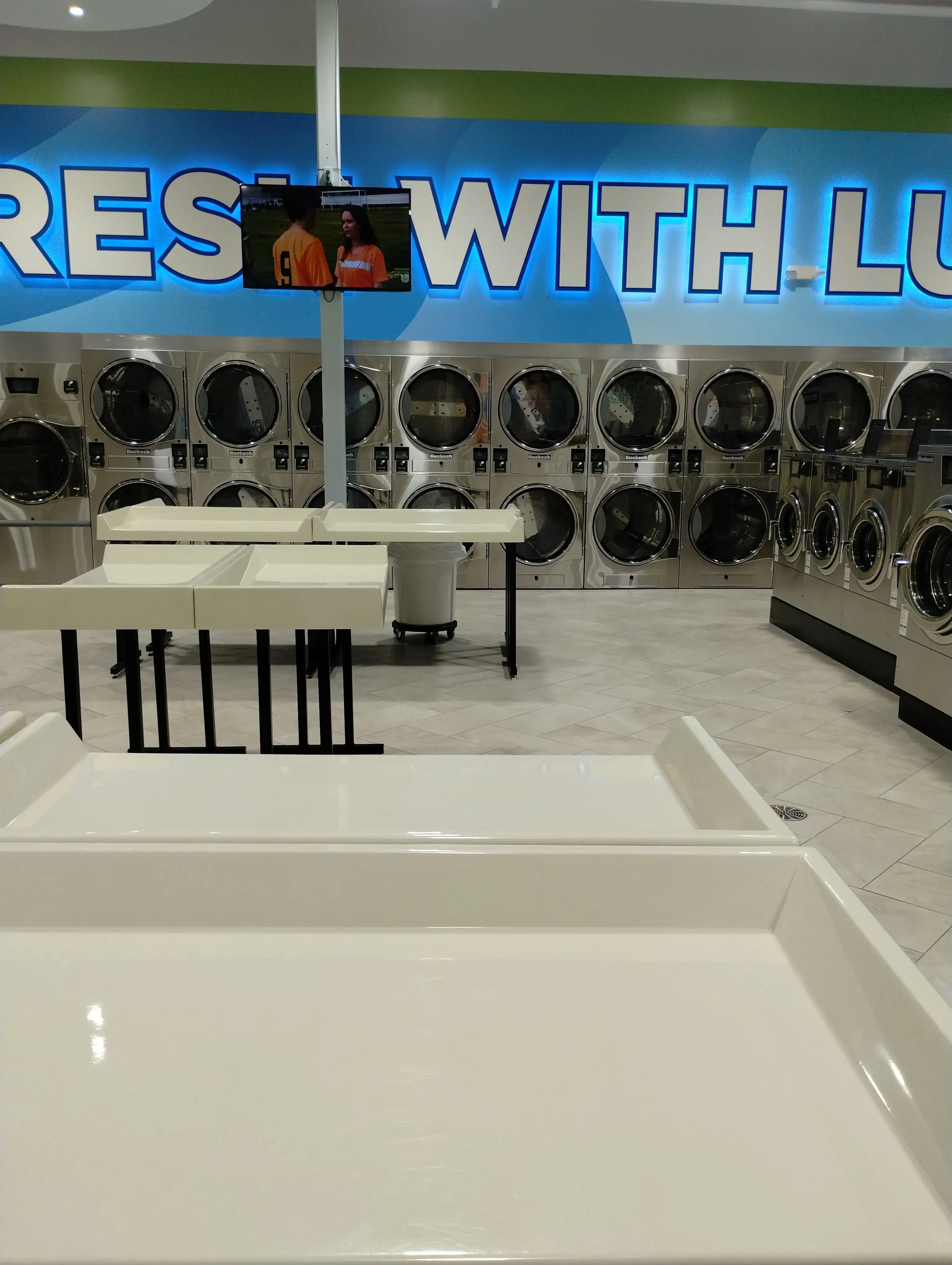 Lush Washateria - Wash n Fold - Image 12