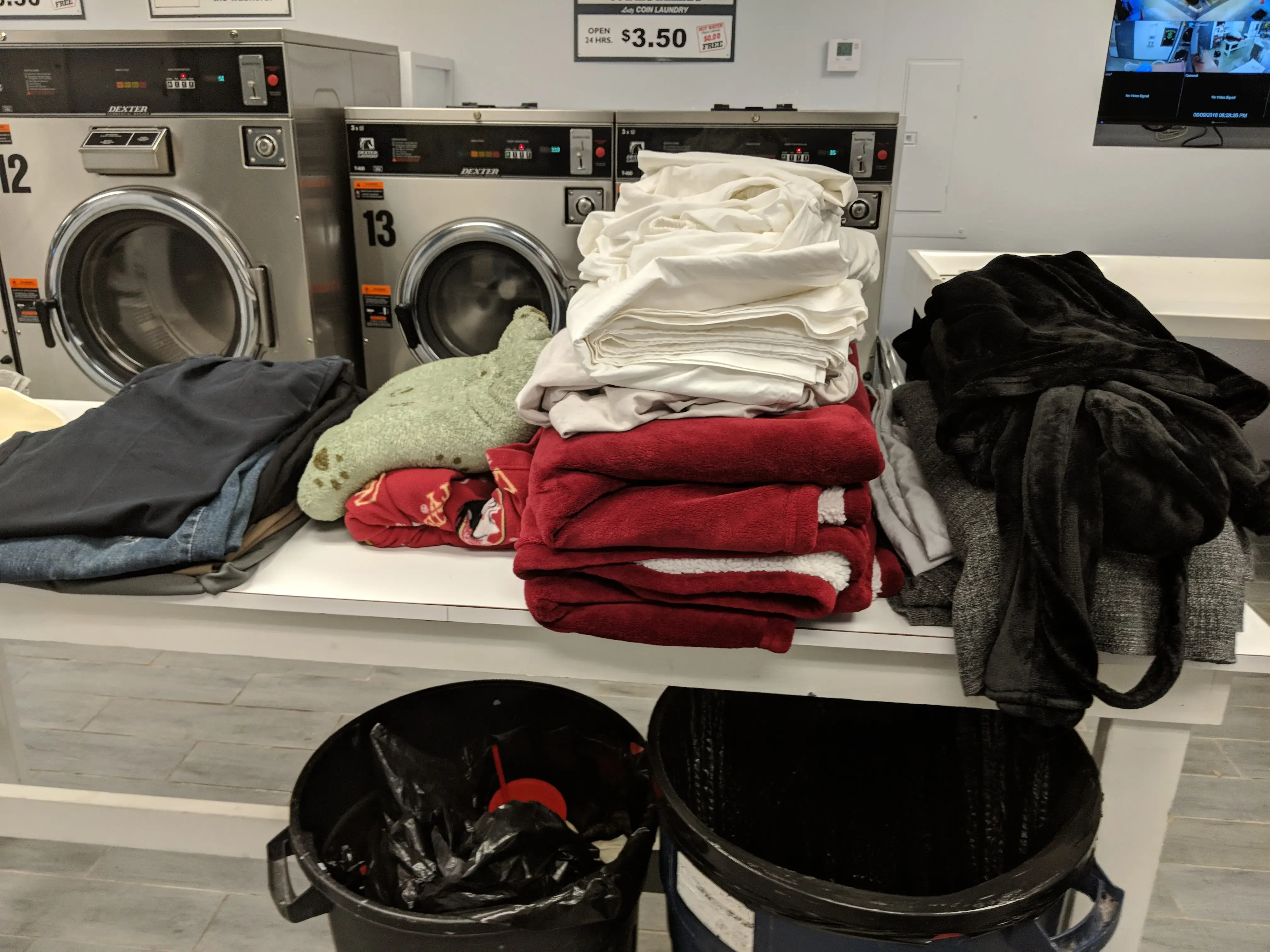 Lutz Coin Laundry - Image 20