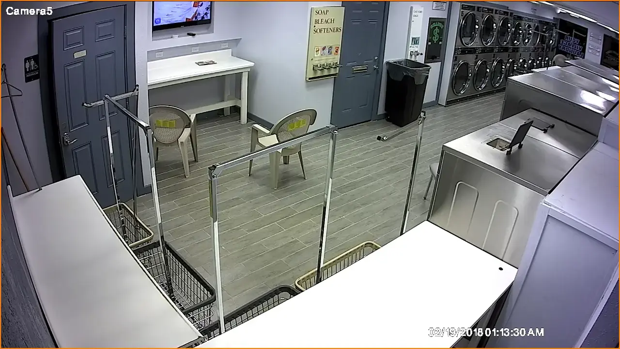 Lutz Coin Laundry - Image 13