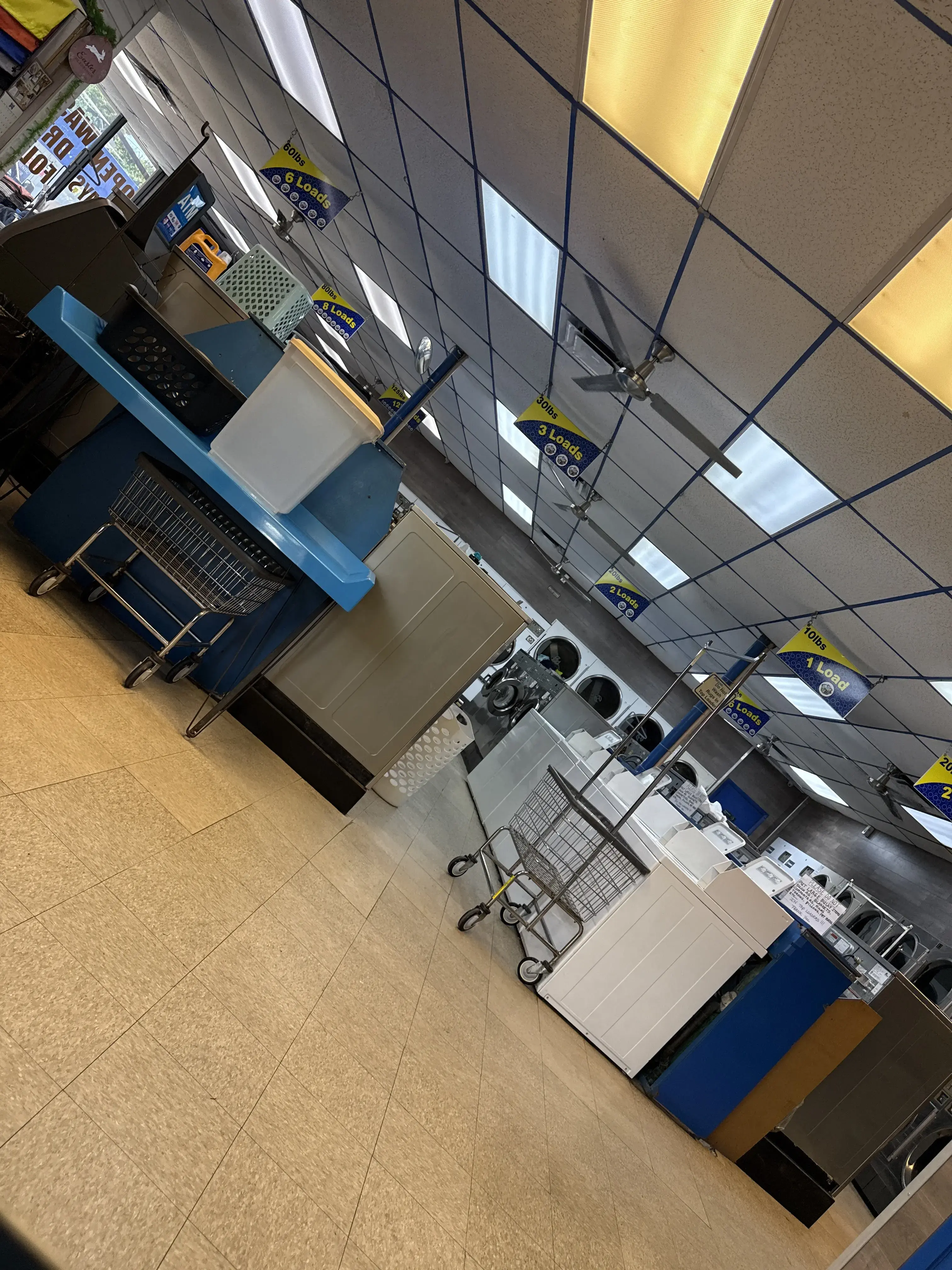 Lutz Laundromat & Cleaners - Image 11