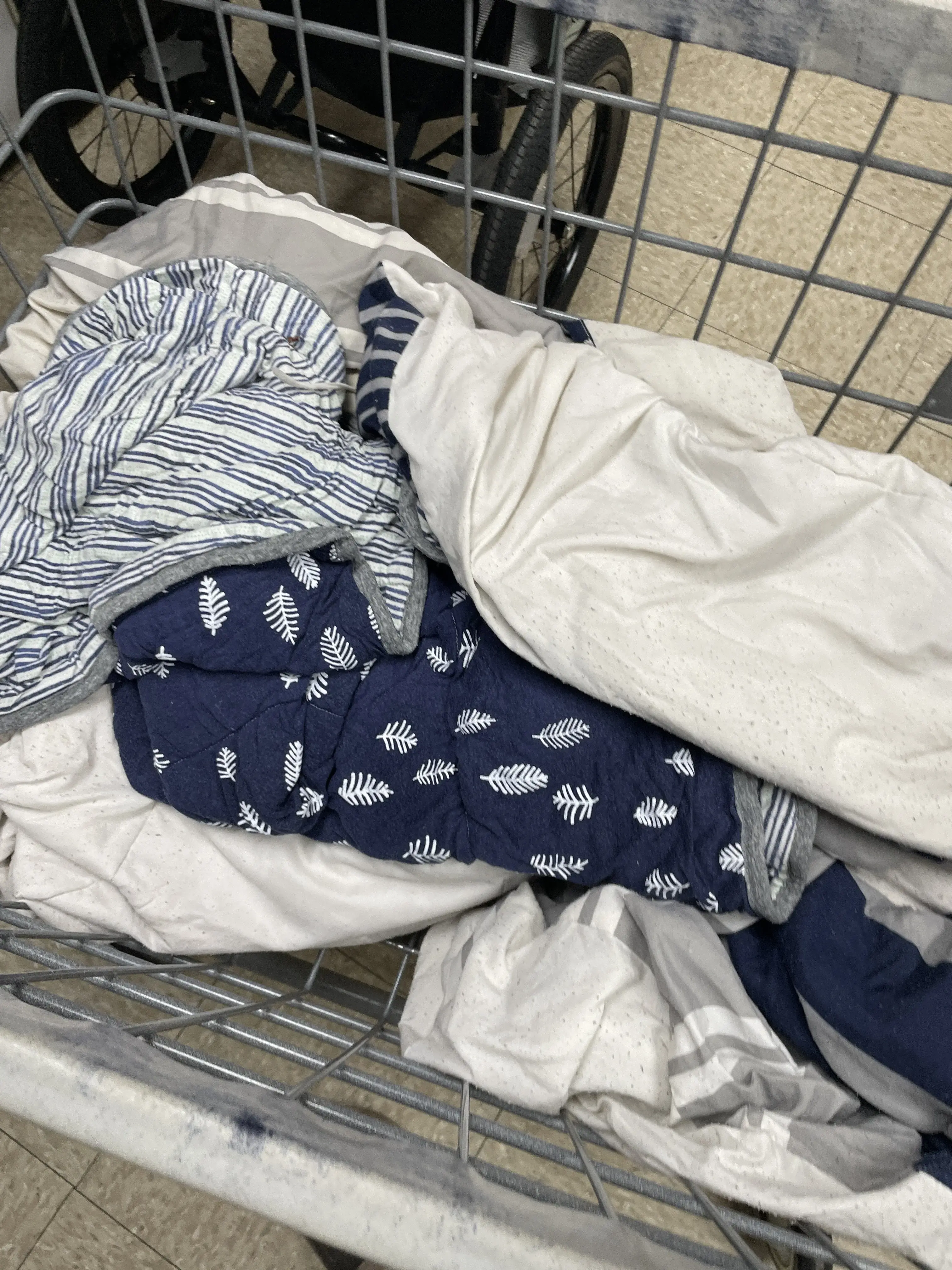 Lutz Laundromat & Cleaners - Image 5