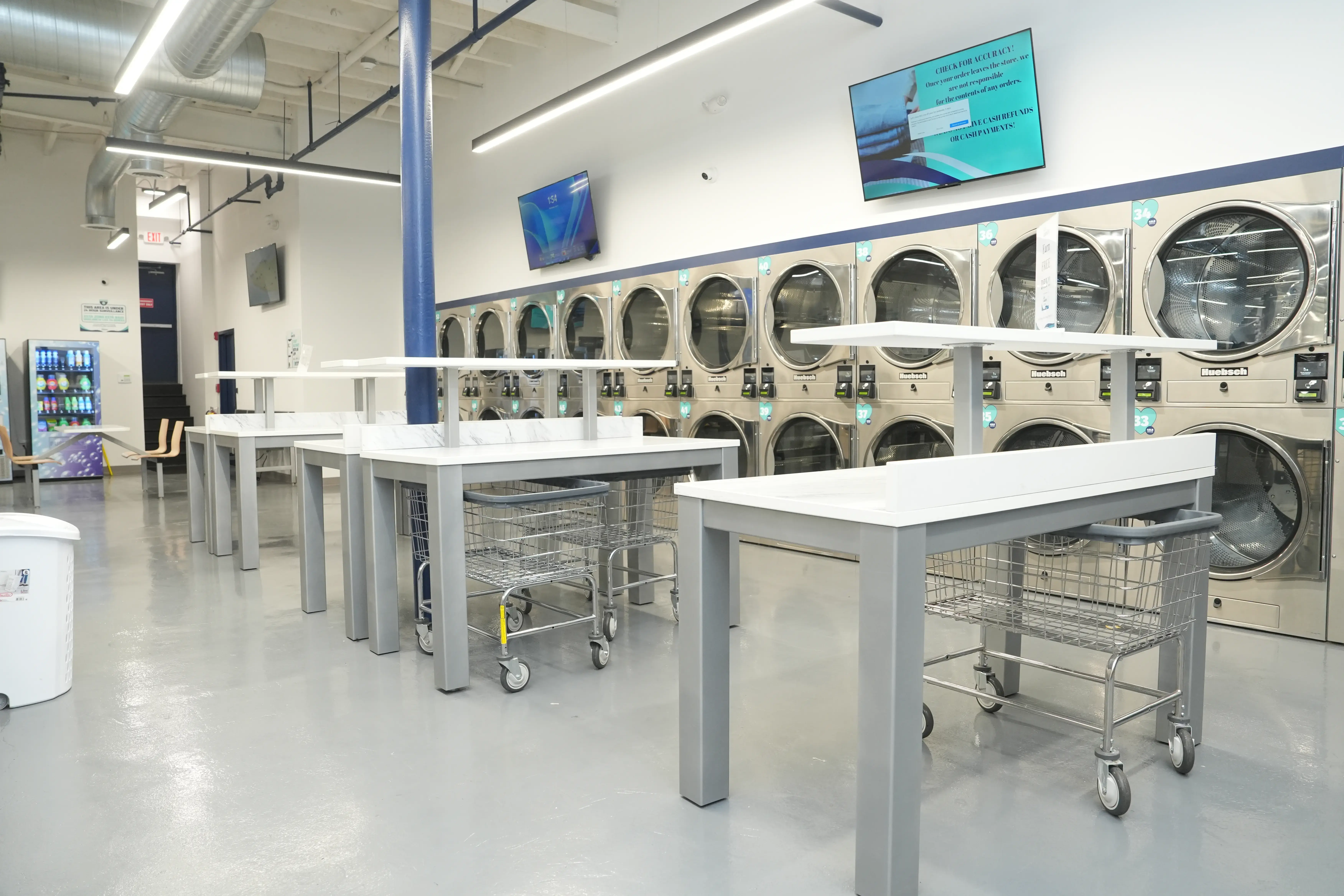 Luv Laundry - Image 16