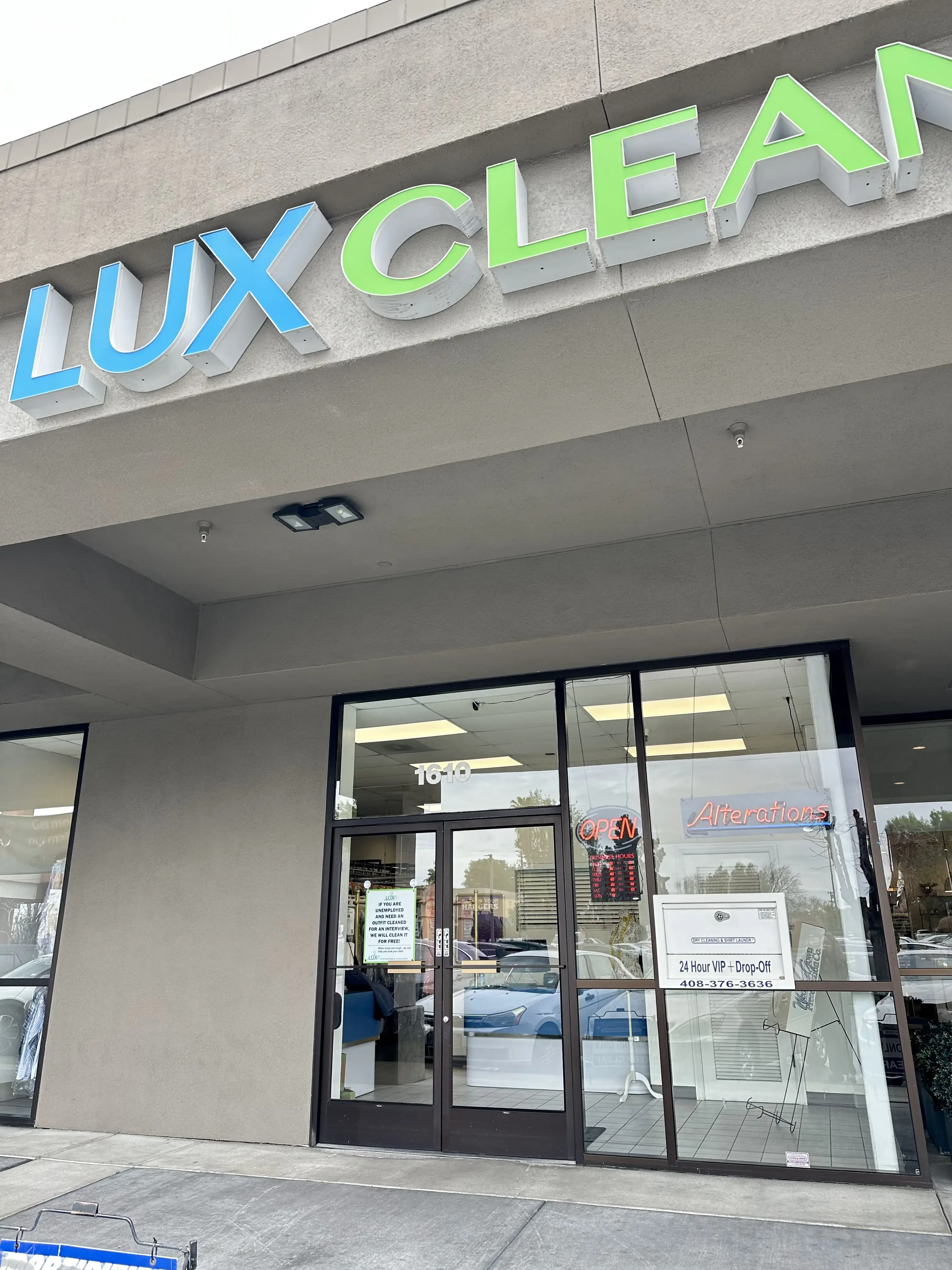 Lux Cleaners & Alterations - Image 13