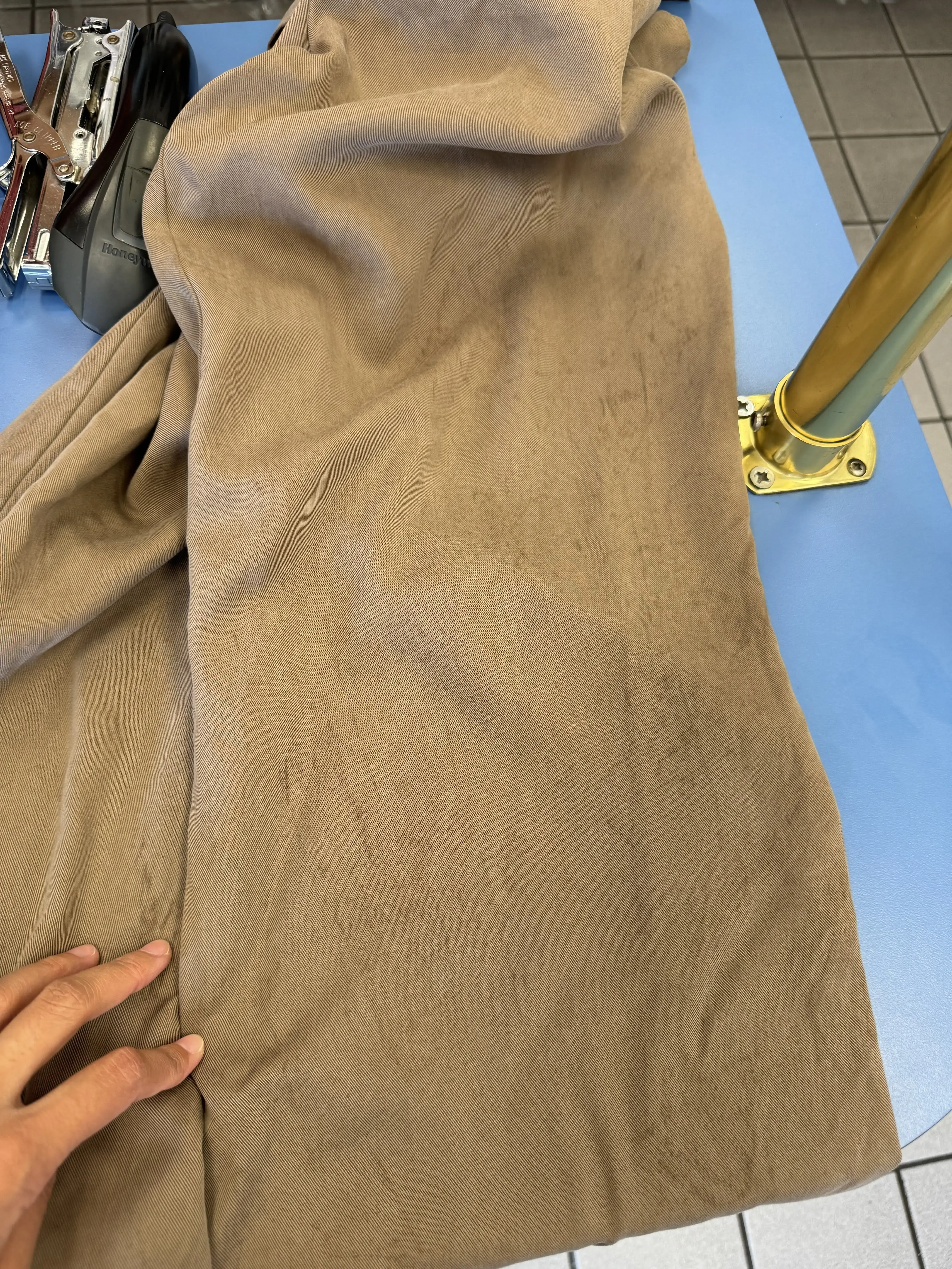 Lux Cleaners & Alterations thumbnail 9