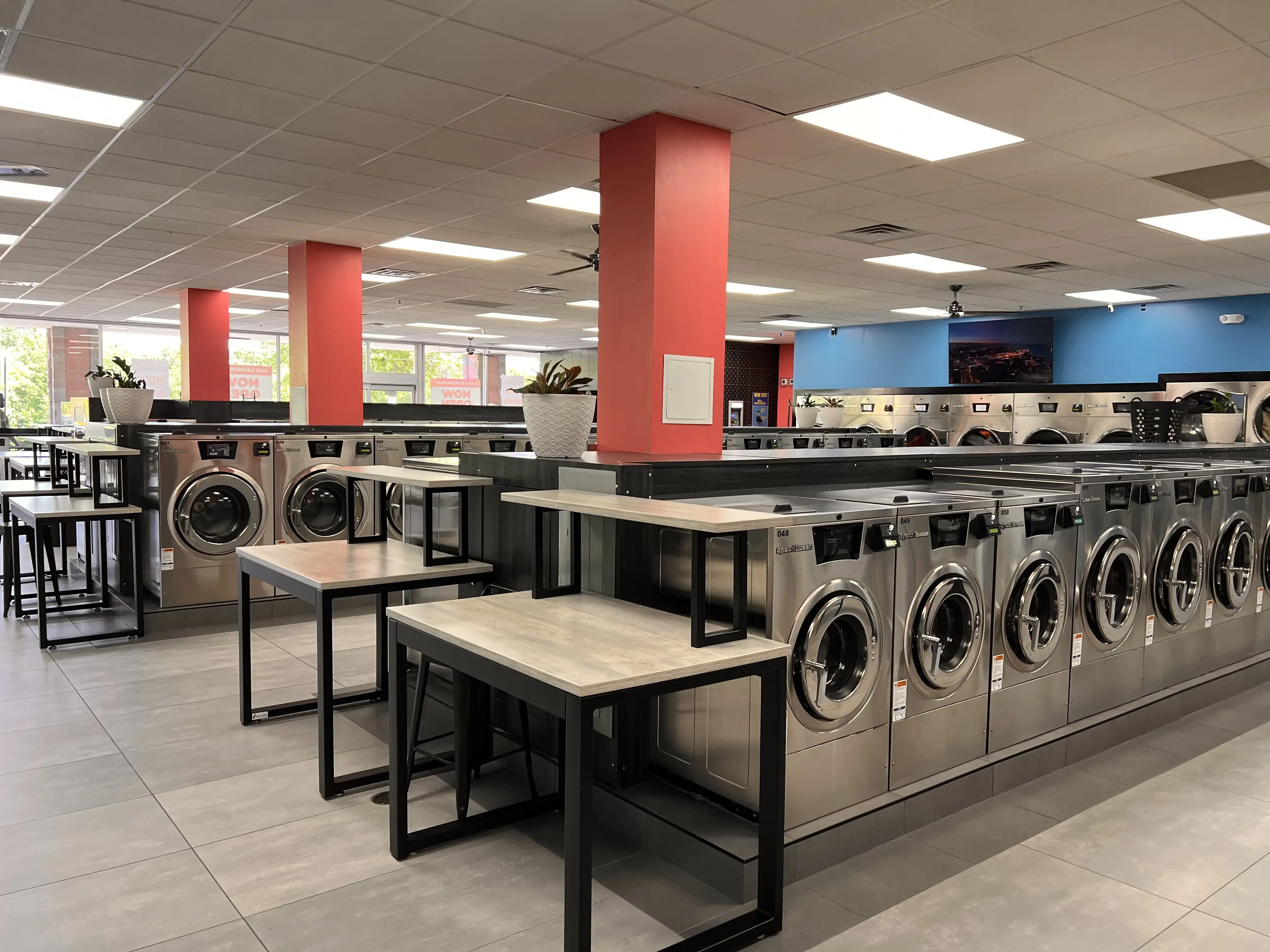 Lux Laundromat - Image 2