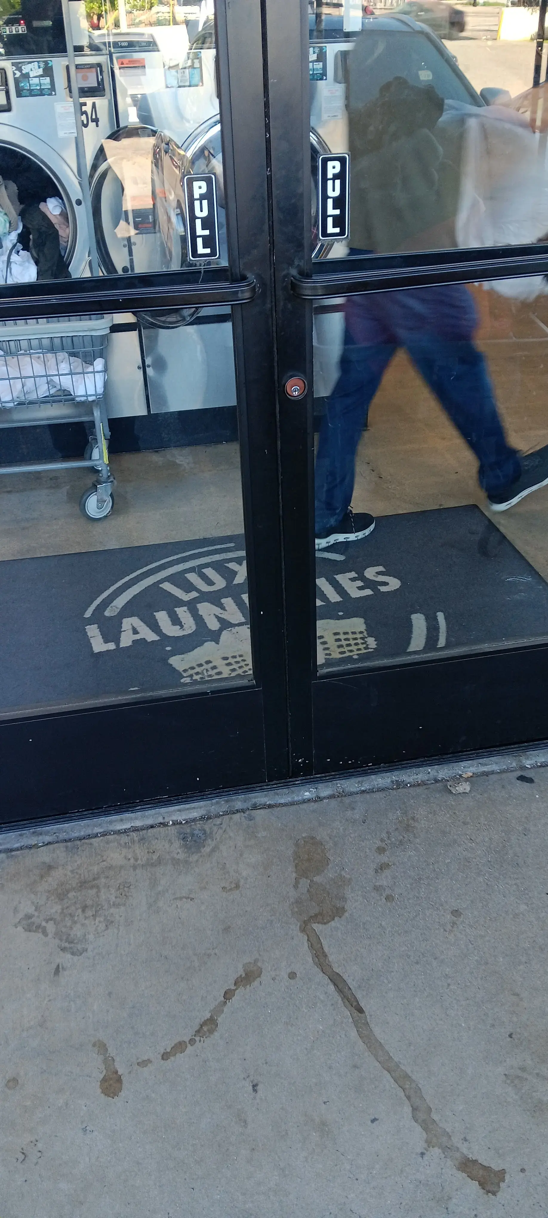 Luxe Laundries - Hyperion Ave thumbnail 20