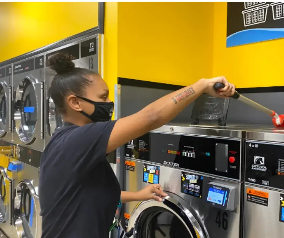 Luxe Laundries - Hyperion Ave - Image 5