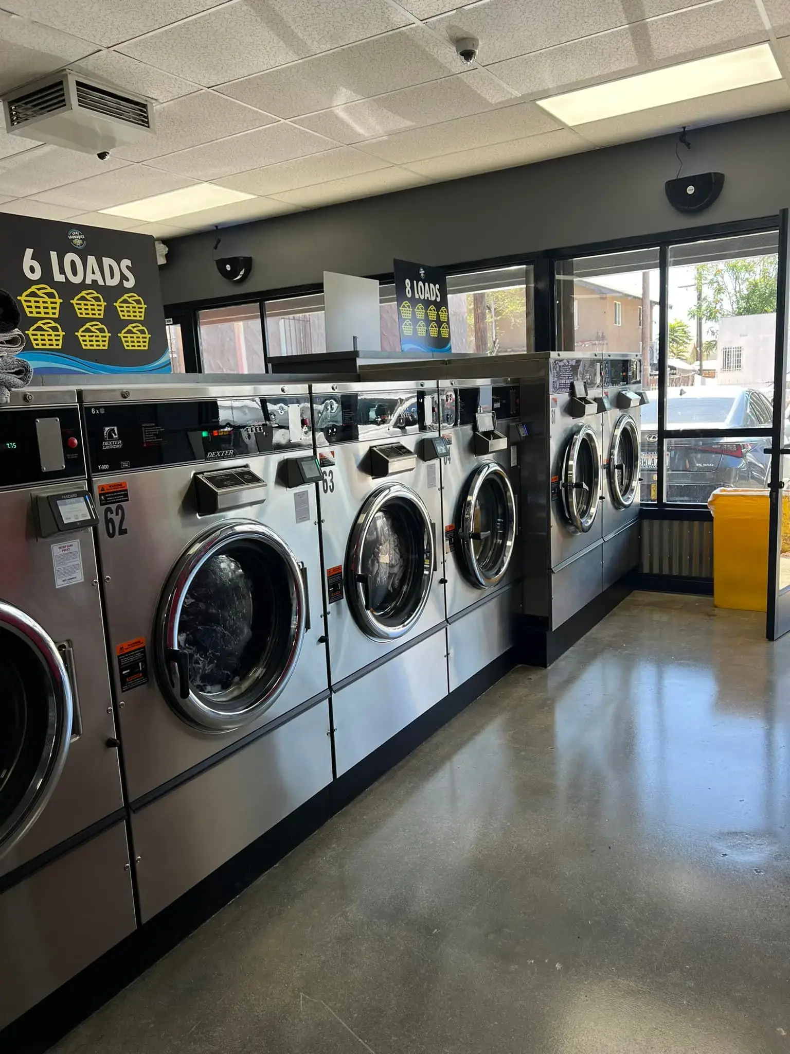 Luxe Laundries Vernon Ave location