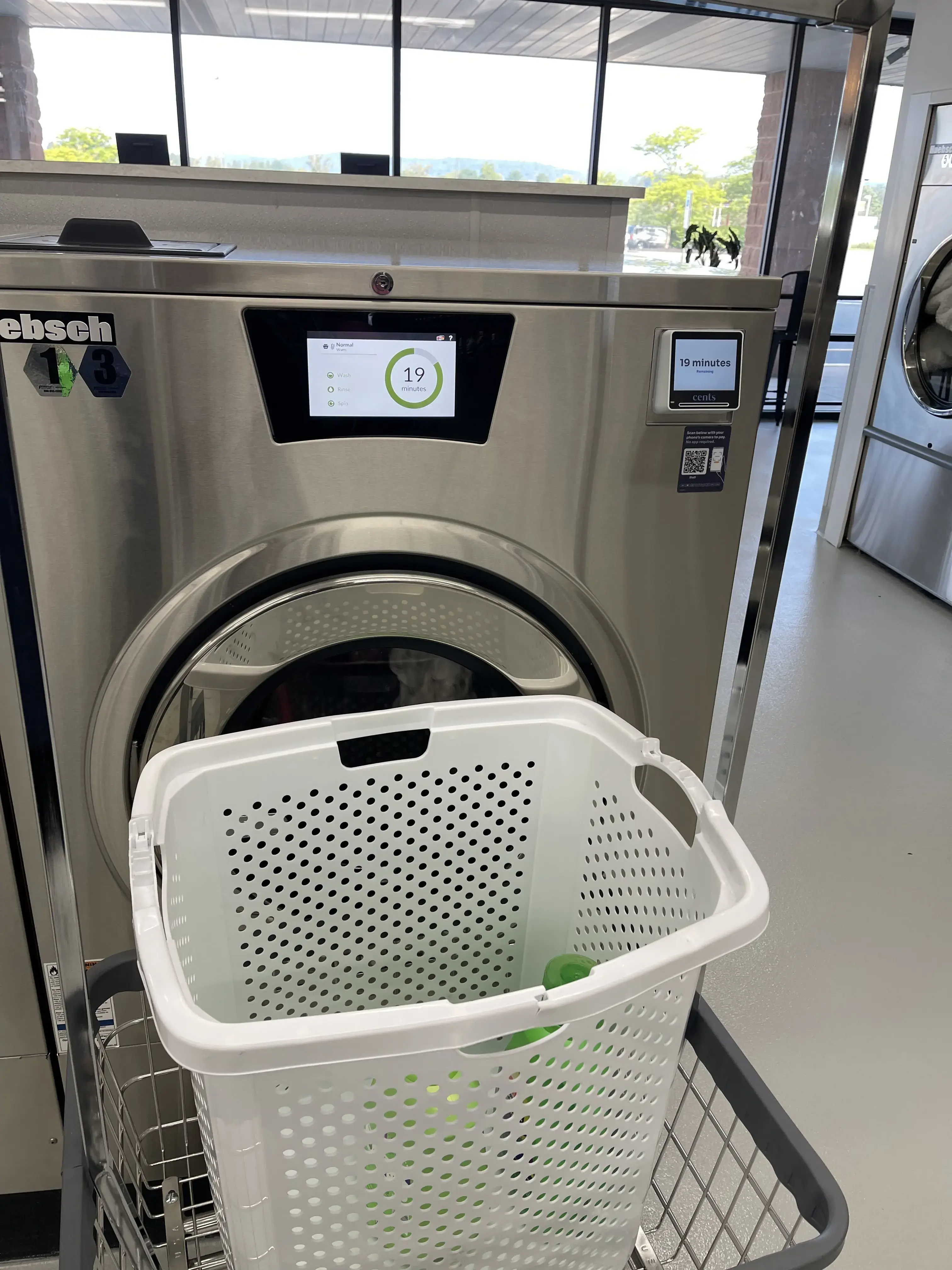 Luxe Laundromat thumbnail 13