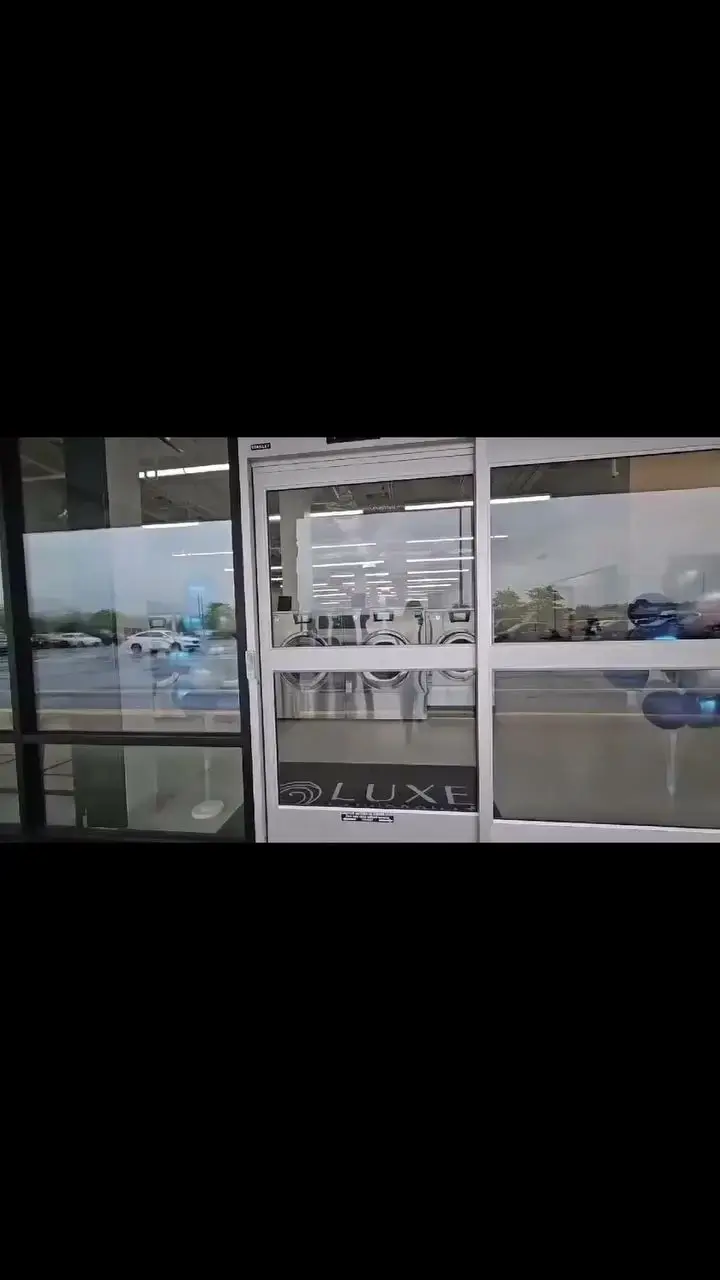 Luxe Laundromat - Image 2