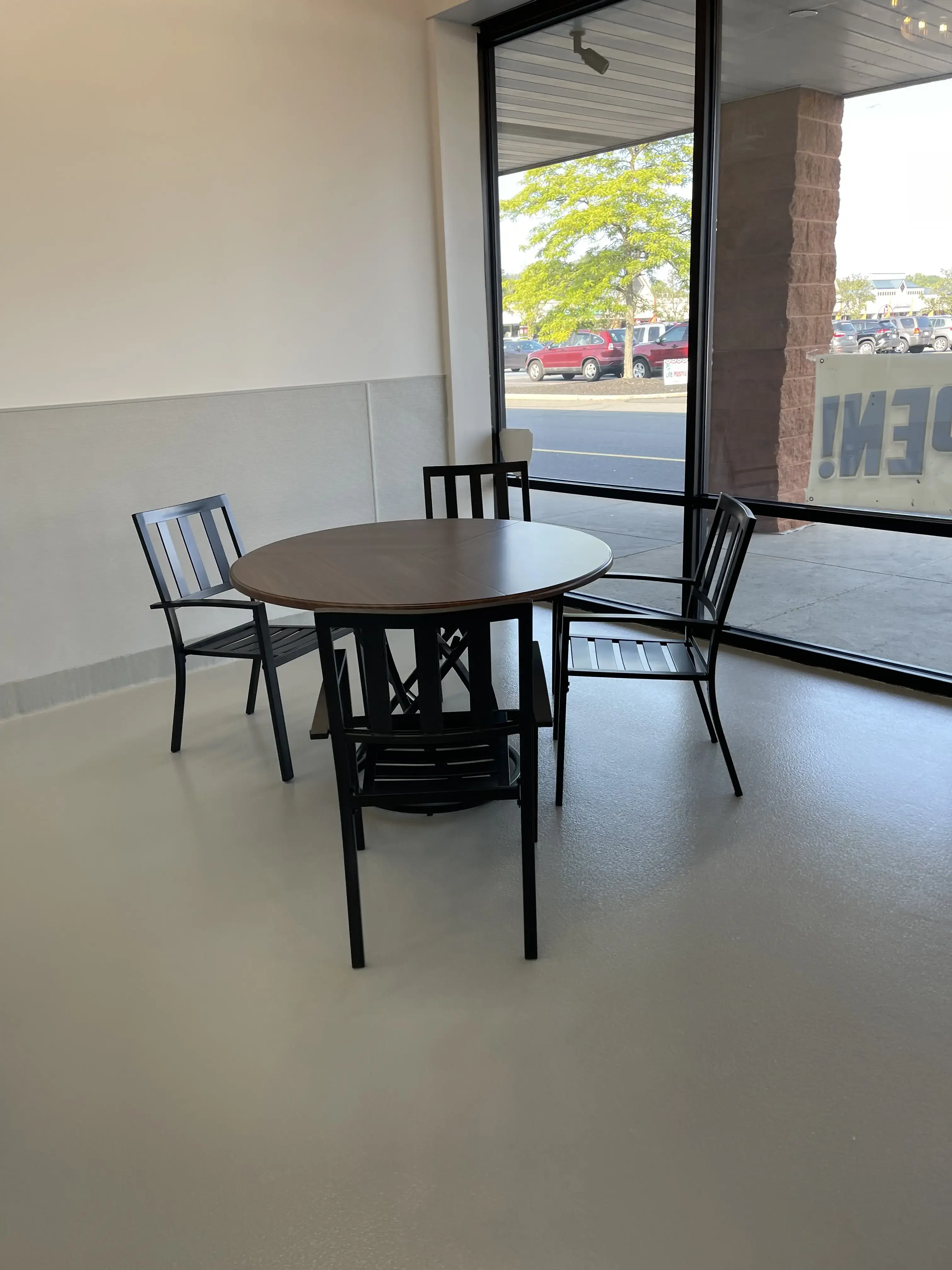 Luxe Laundromat - Image 19