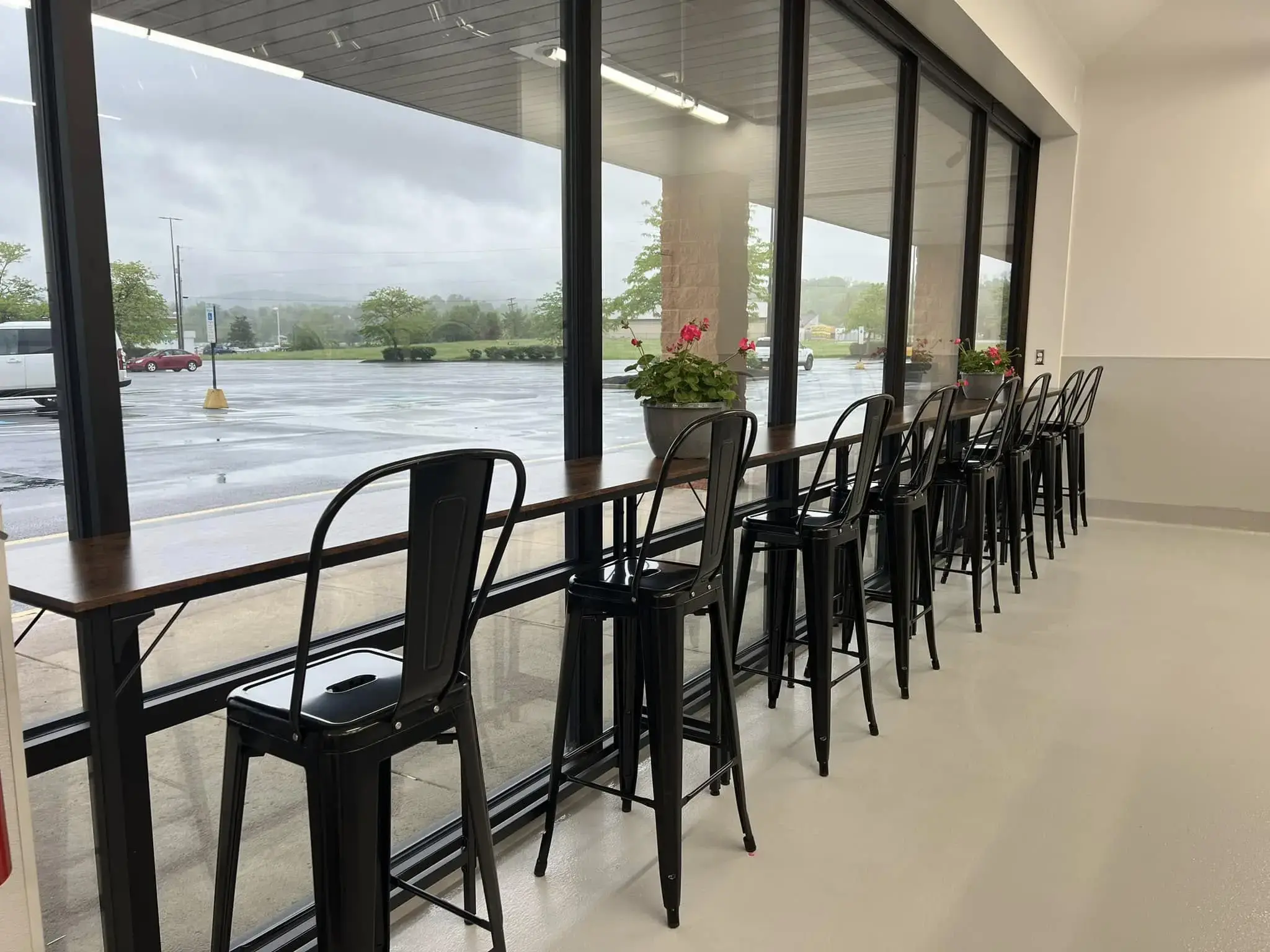 Luxe Laundromat - Image 7