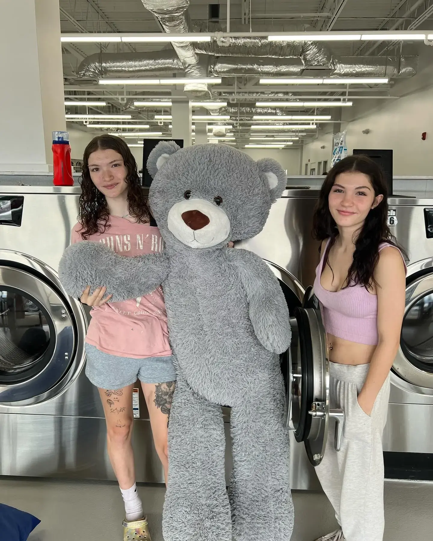 Luxe Laundromat - Image 8