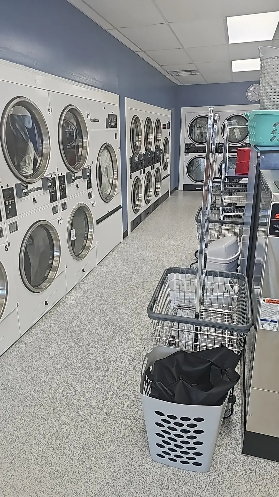 Luxury Wash Laundromat thumbnail 9