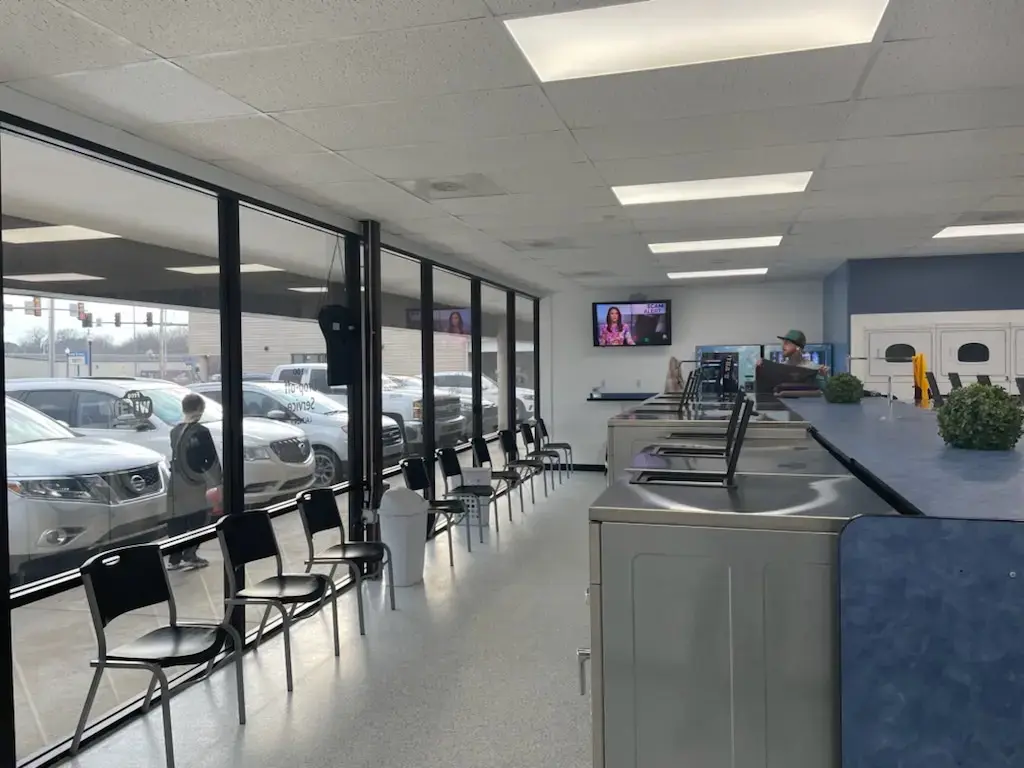 Luxury Wash Laundromat - Image 5