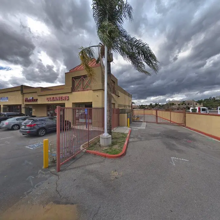 Luxxe Cleaners location