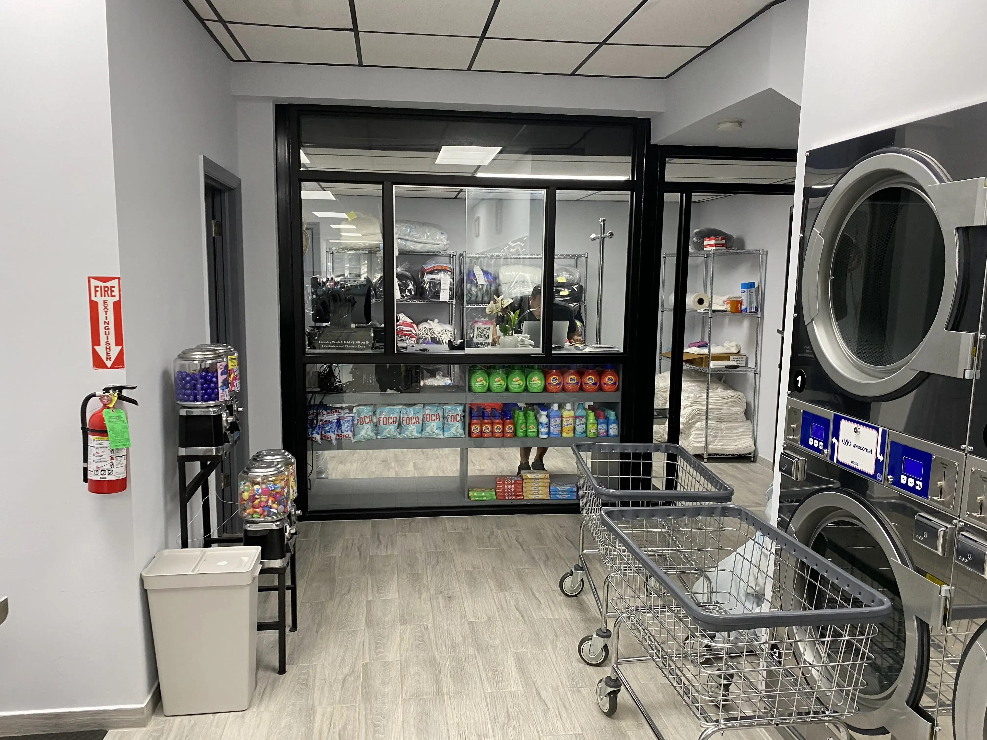 Lynbrook Laundry thumbnail 2