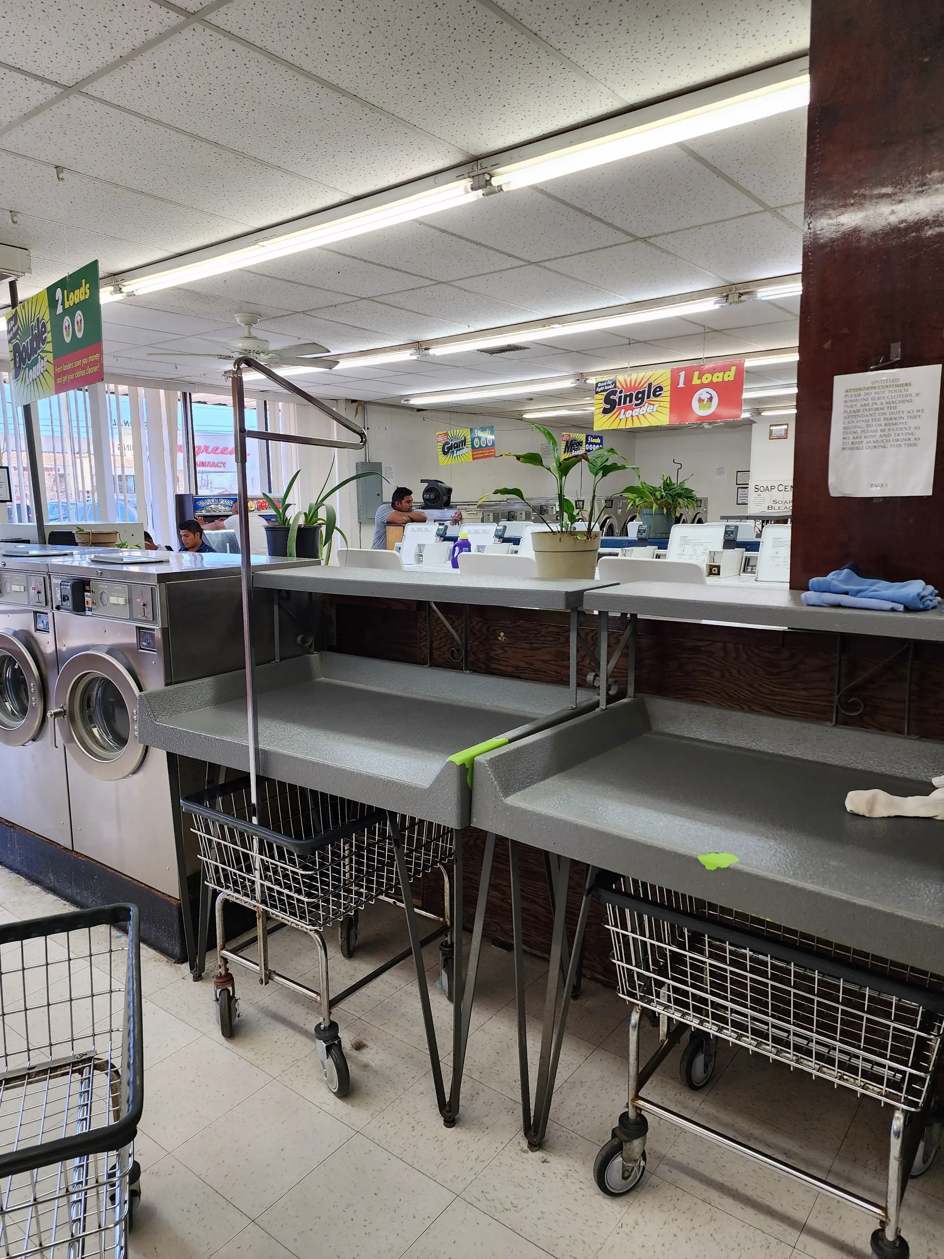 Lynn Haven Coin Laundry thumbnail 3