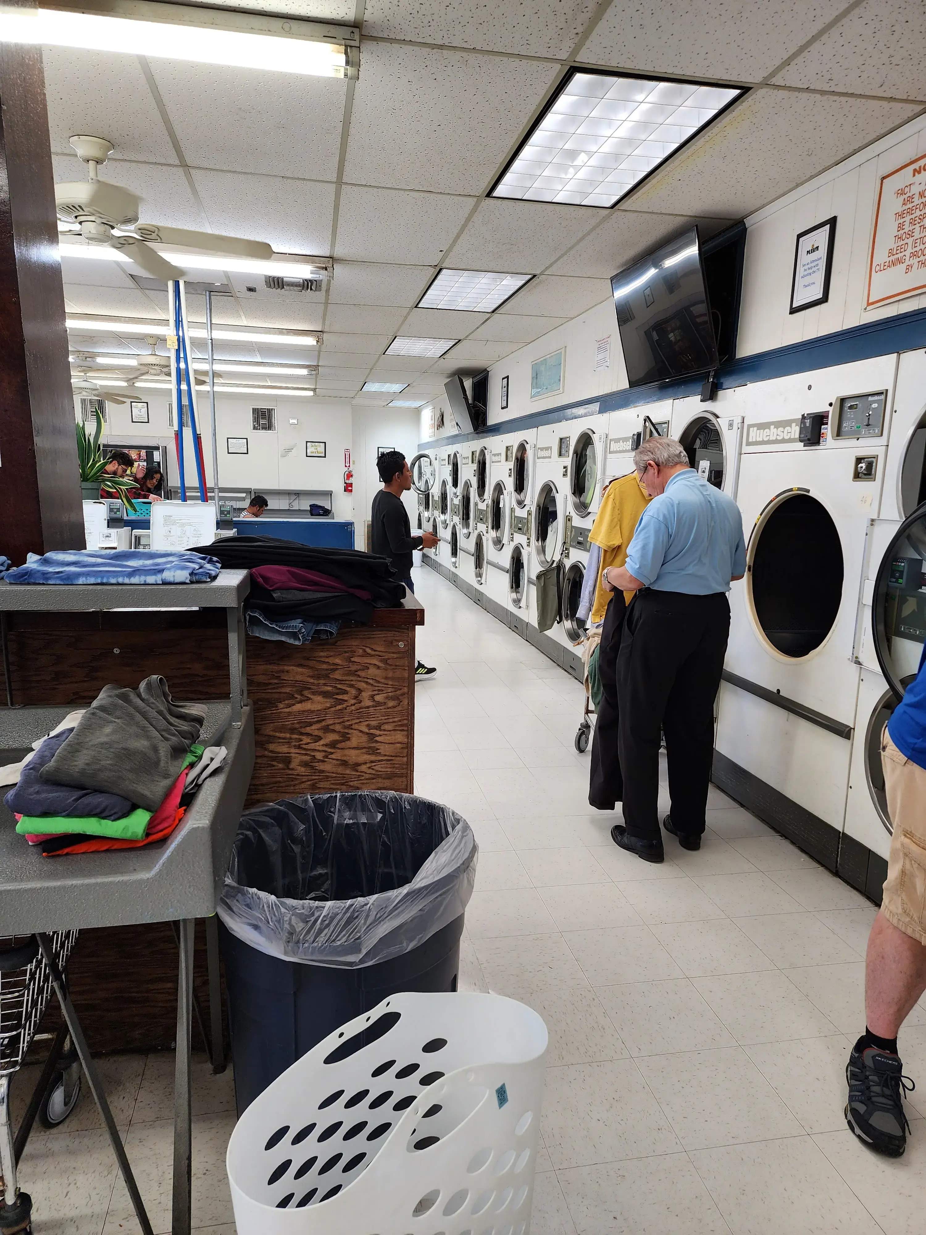 Lynn Haven Coin Laundry thumbnail 7