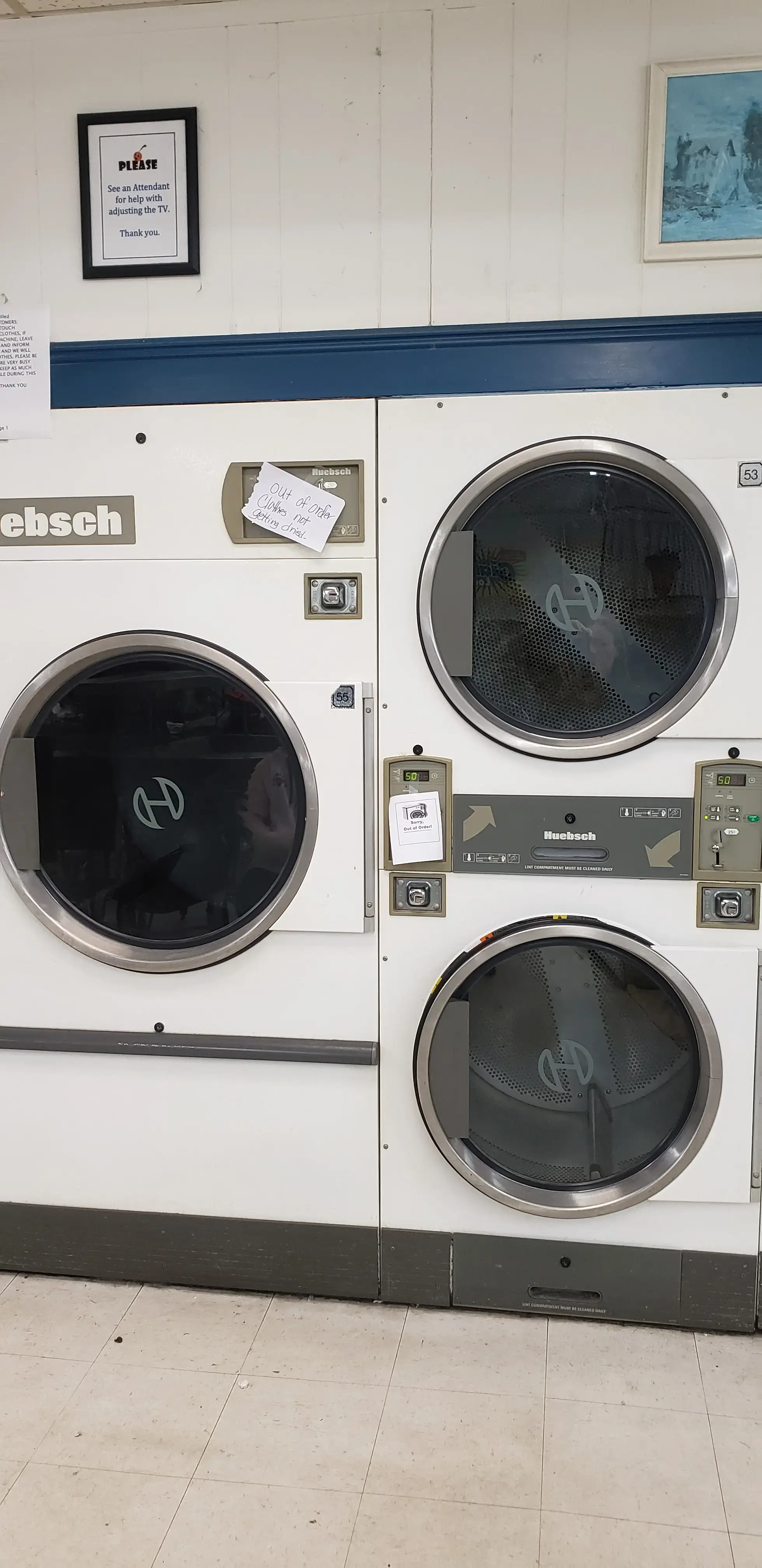 Lynn Haven Coin Laundry - Image 20