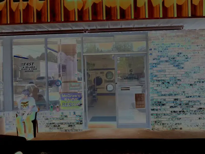 Lynn Haven Coin Laundry thumbnail 11